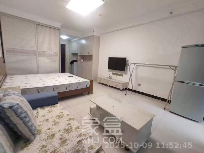 天鸿天府(天鸿中央大院) 1室1厅1卫 1500.0元/月 天鸿天府(天鸿中央大院) 1室1厅1卫 1500.0元/月室内图