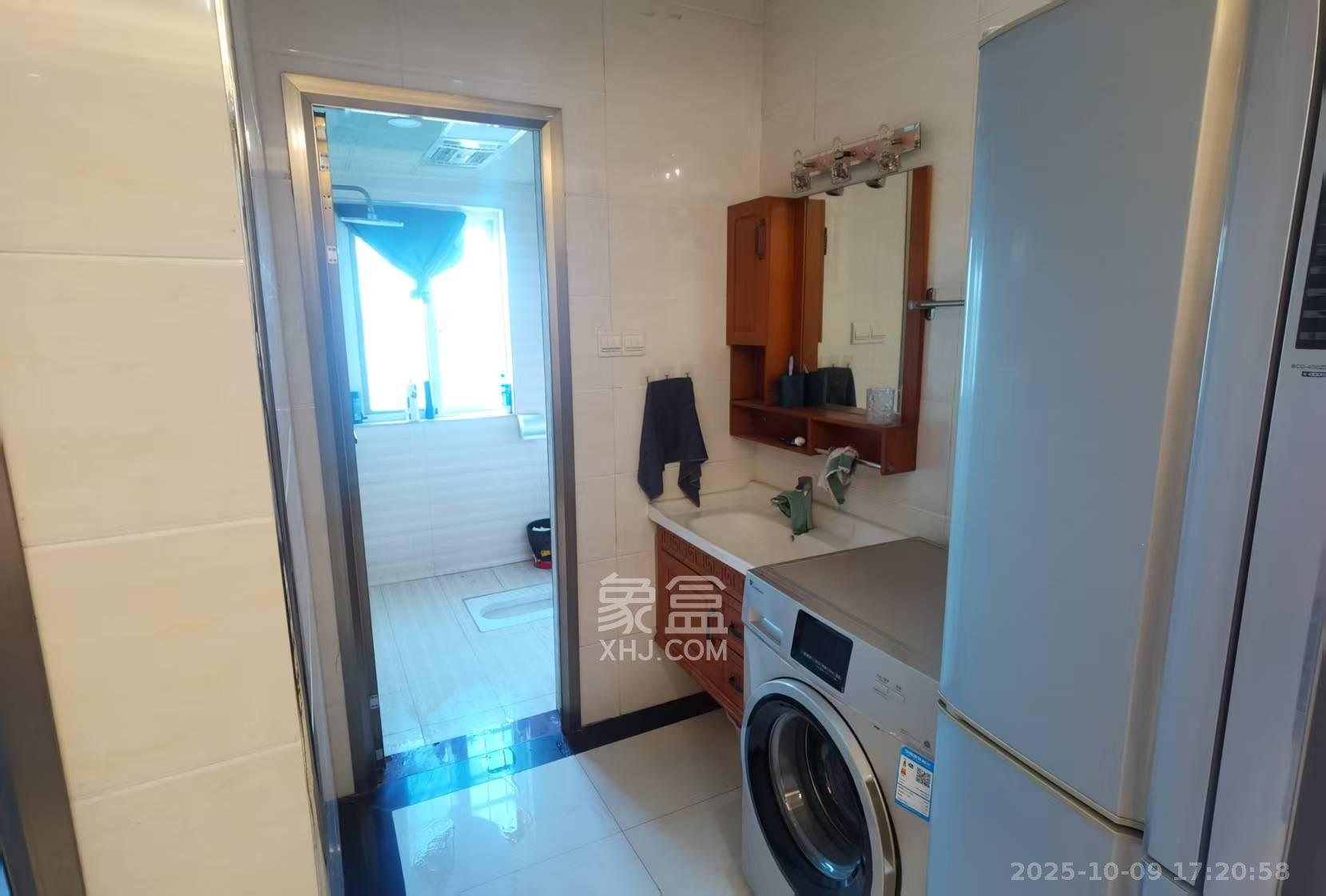 湘府十城(汇财御景湾新寓,汇财国际)  4室2厅3卫    2300.0元/月 湘府十城(汇财御景湾新寓,汇财国际)  4室2厅3卫    2300.0元/月室内图