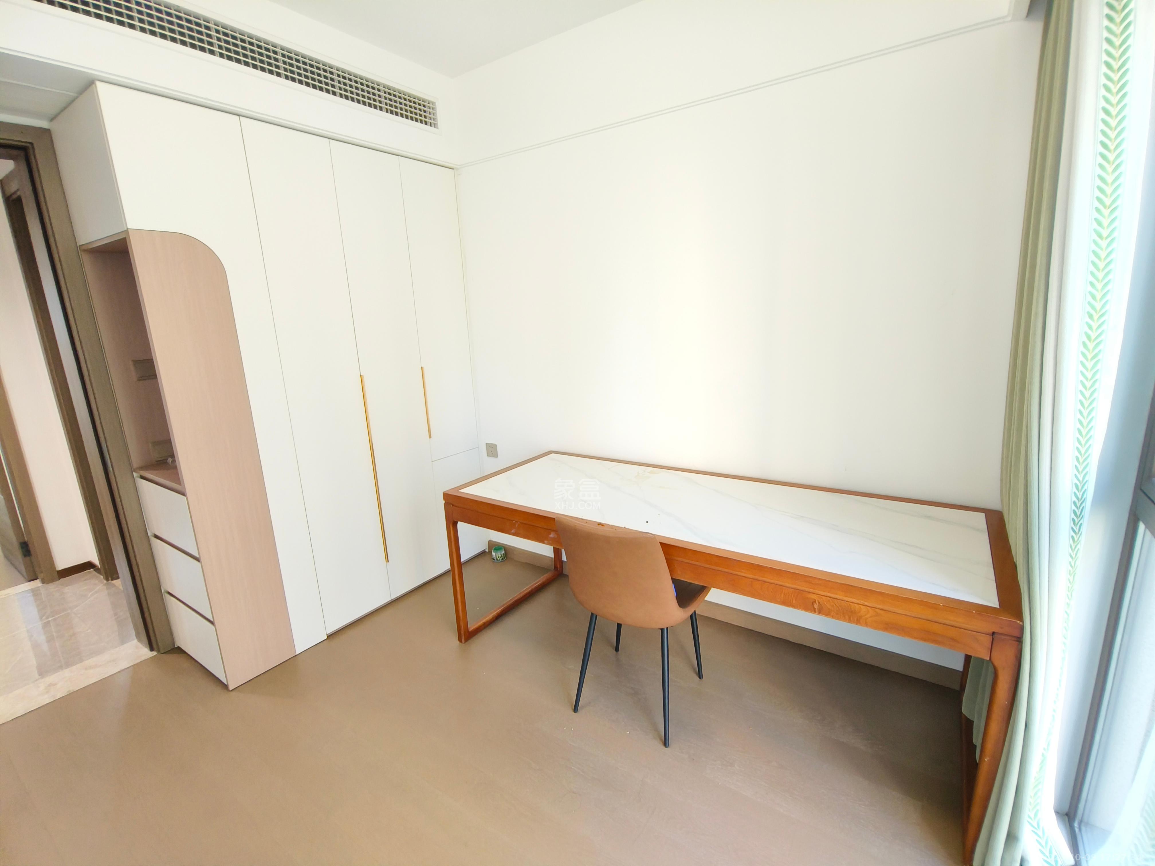 阳光城翡丽云邸  4室2厅2卫    3700.0元/月室内图