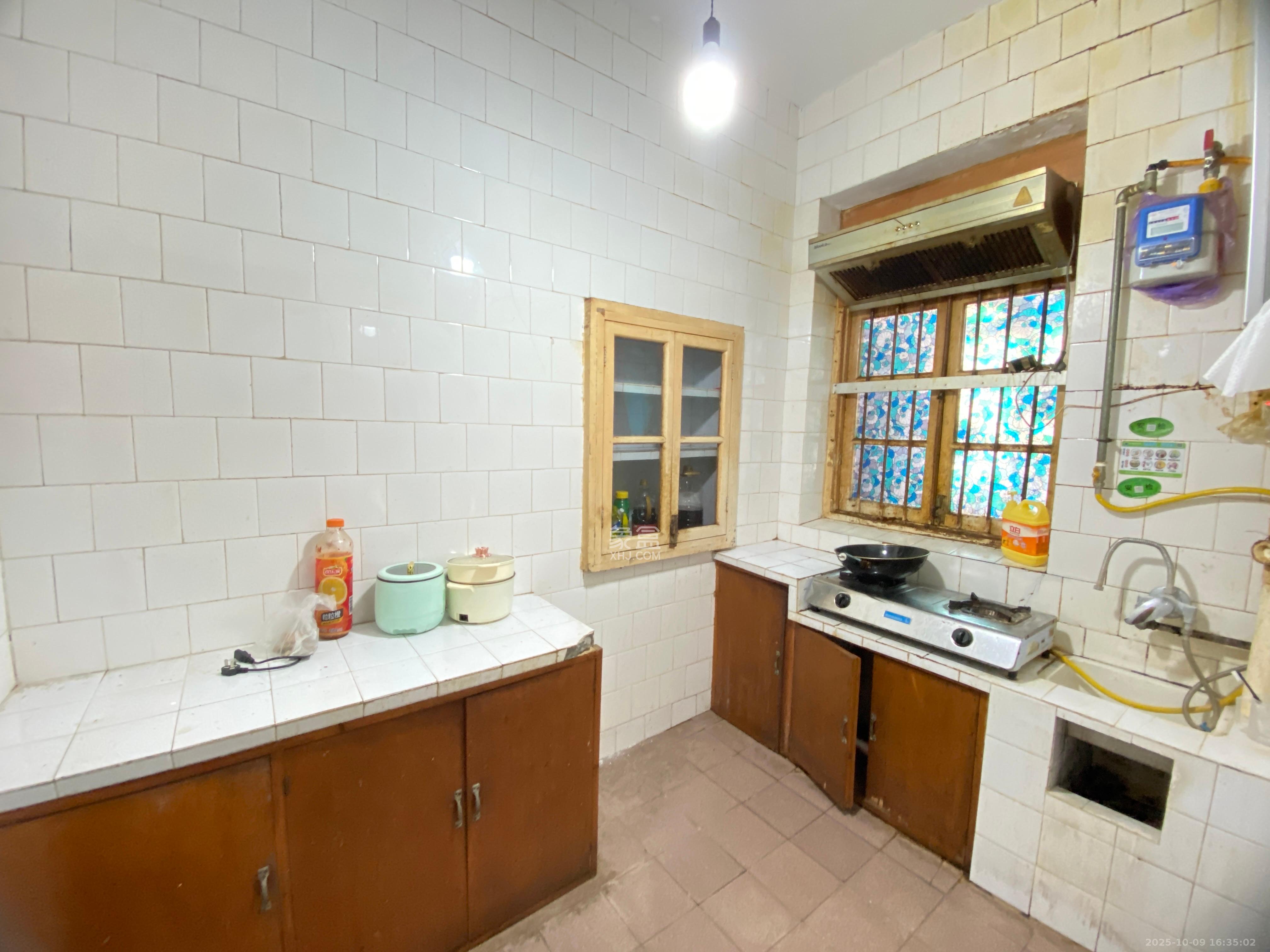 湖南第六工程有限公司机关小区(六公司机关大院) 1室1厅1卫 1300.0元/月 湖南第六工程有限公司机关小区(六公司机关大院) 1室1厅1卫 1300.0元/月室内图