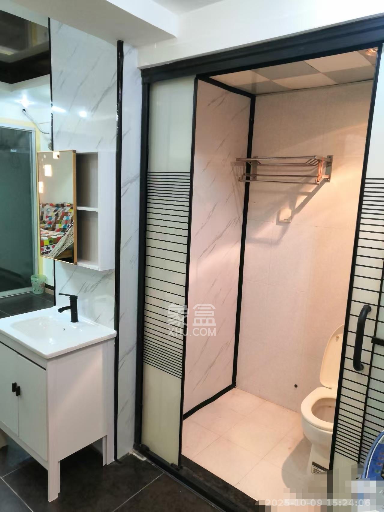 天健芙蓉盛世一期  1室1厅1卫    1800.0元/月 天健芙蓉盛世一期  1室1厅1卫    1800.0元/月室内图