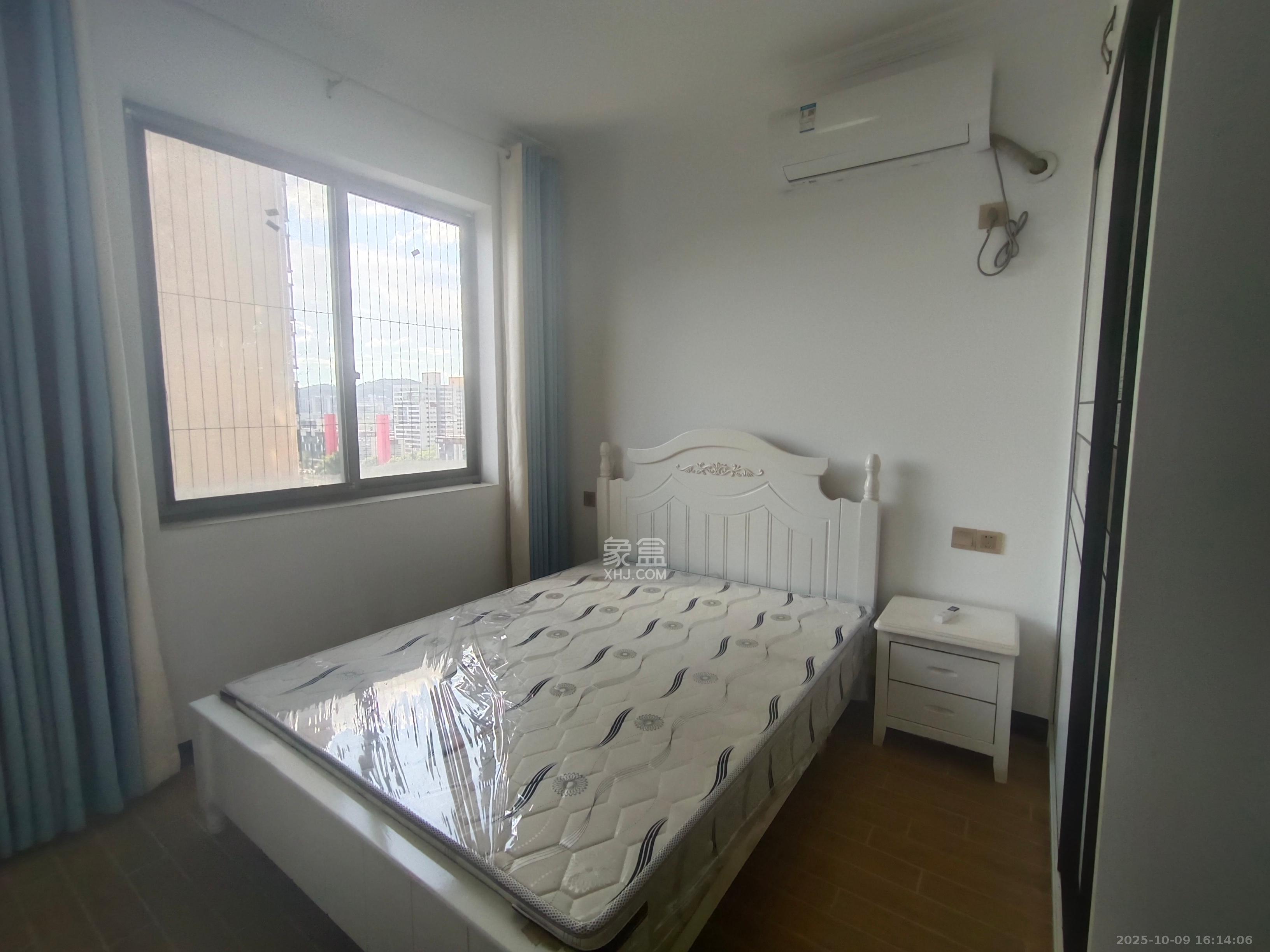 荣升家园(湘江熙岸) 2室2厅1卫 2200.0元/月 荣升家园(湘江熙岸) 2室2厅1卫 2200.0元/月室内图