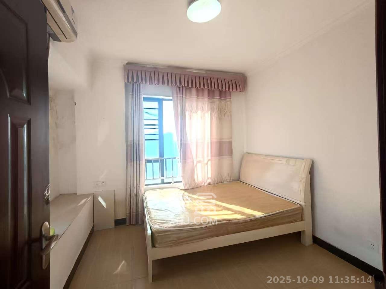 万象美域  1室1厅1卫    1500.0元/月室内图
