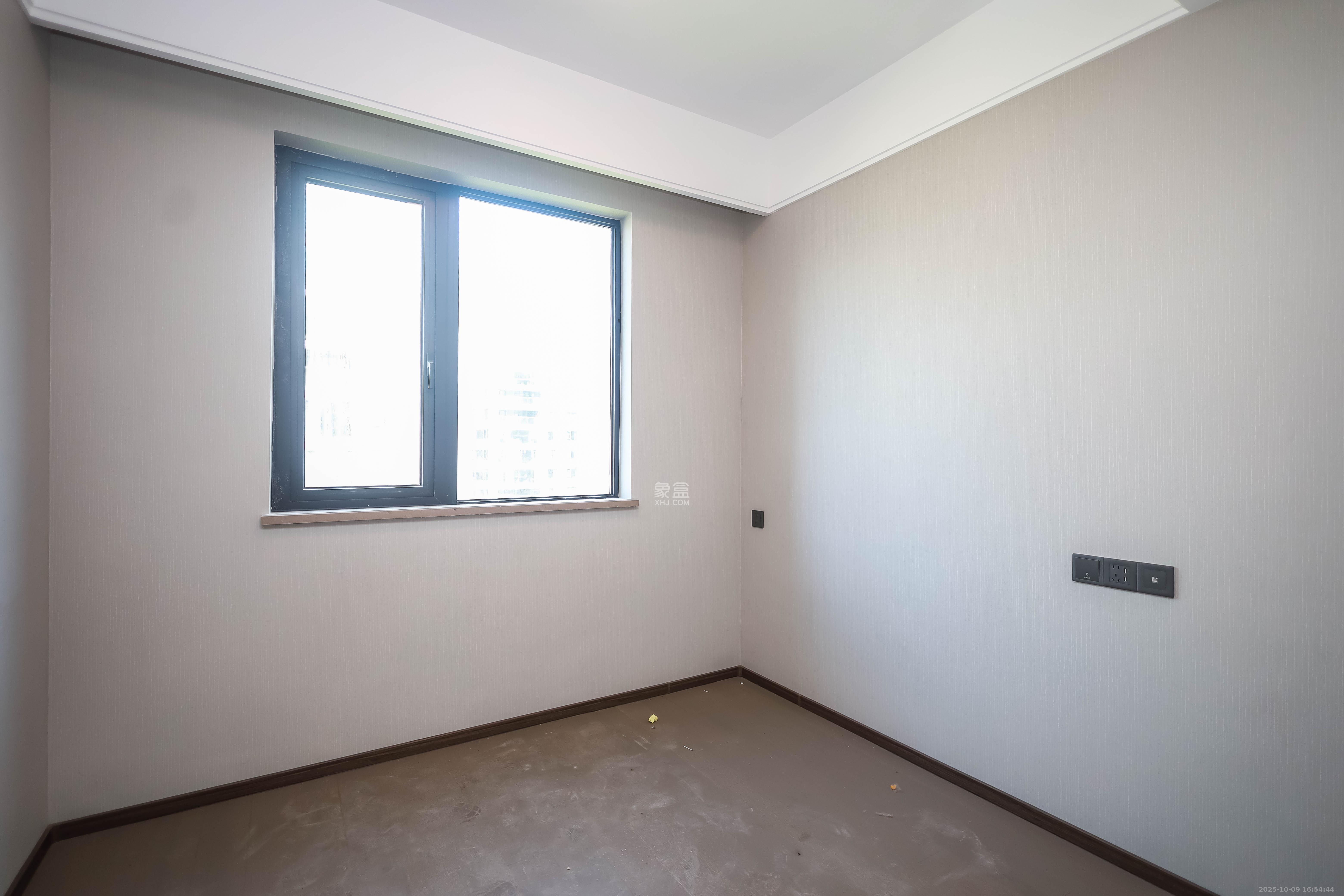 龙湖舜山府  4室2厅2卫    210.0万 龙湖舜山府  4室2厅2卫    210.0万卧室