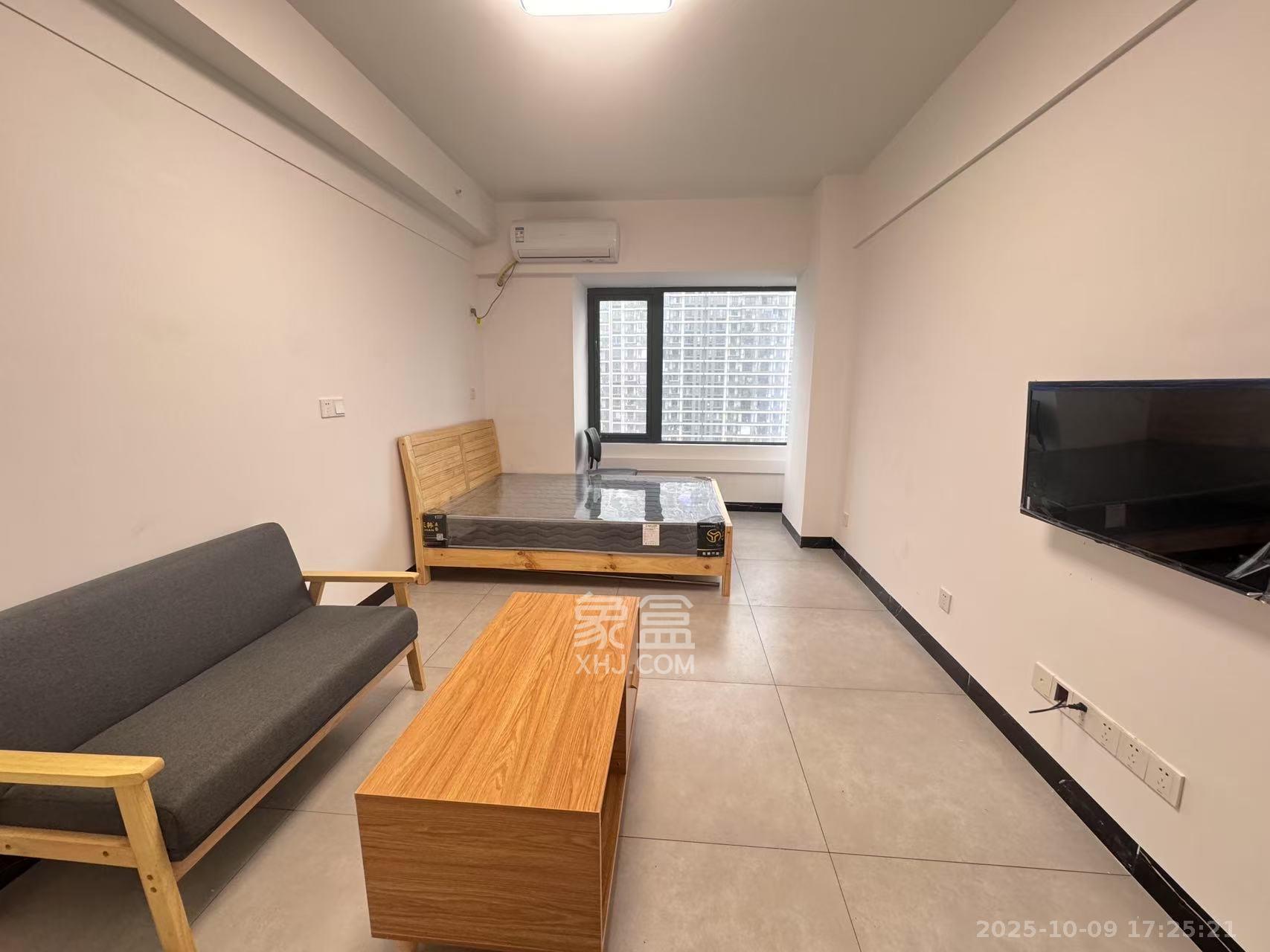 保利中环广场（保利中悦苑）  1室0厅0卫    1400.0元/月