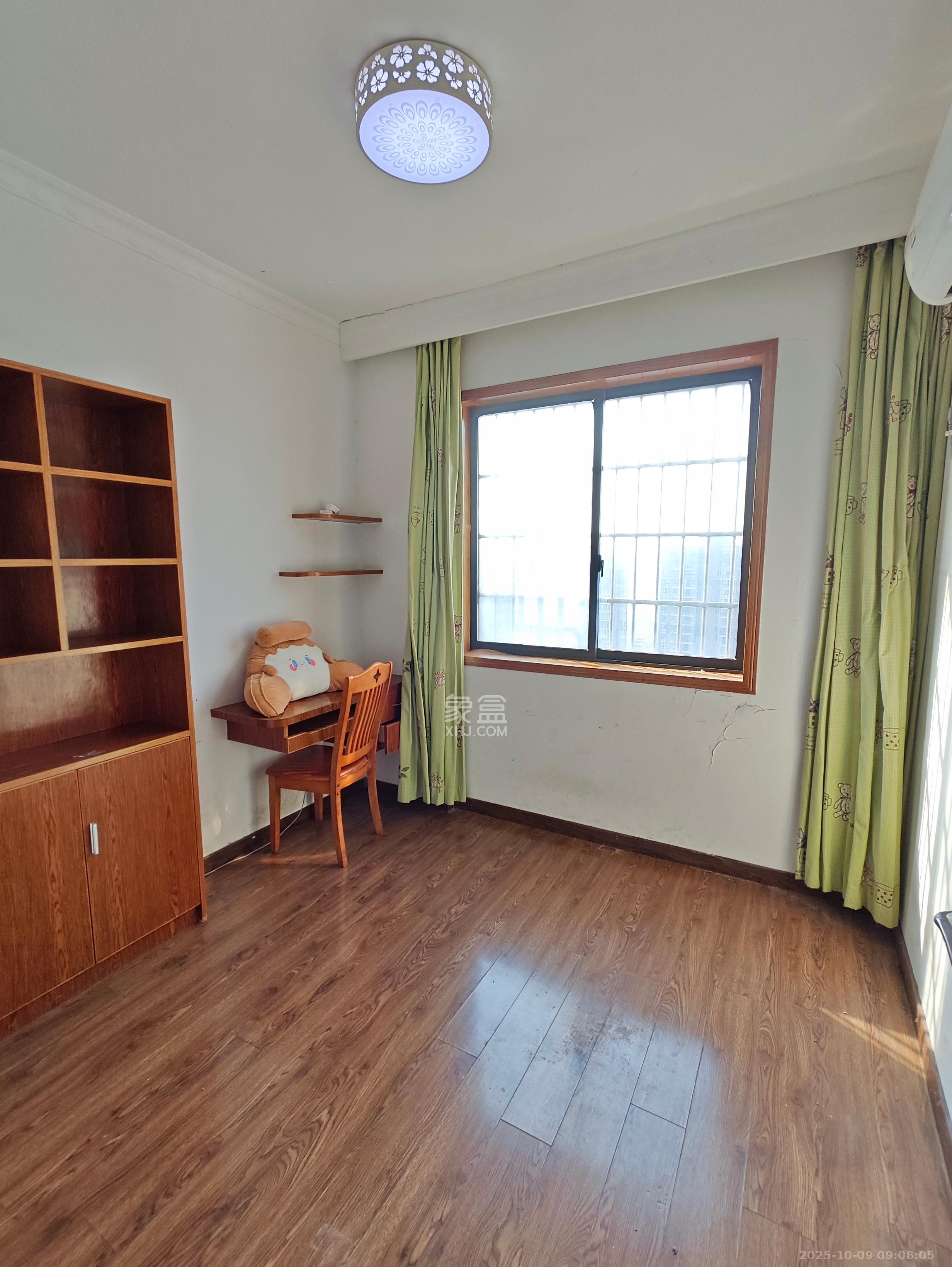 高林仕家  3室2厅1卫    1900.0元/月室内图