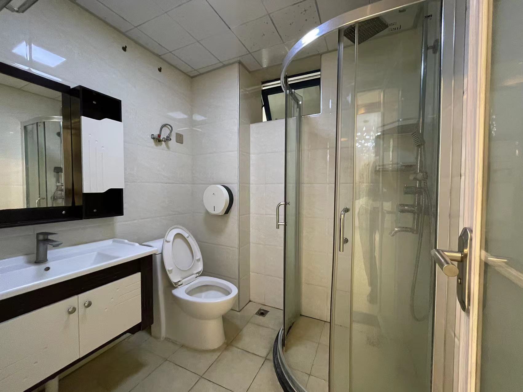 金城SOHO(海岸金城金城国际) 5室3厅2卫 7000.0元/月 金城SOHO(海岸金城金城国际) 5室3厅2卫 7000.0元/月室内图