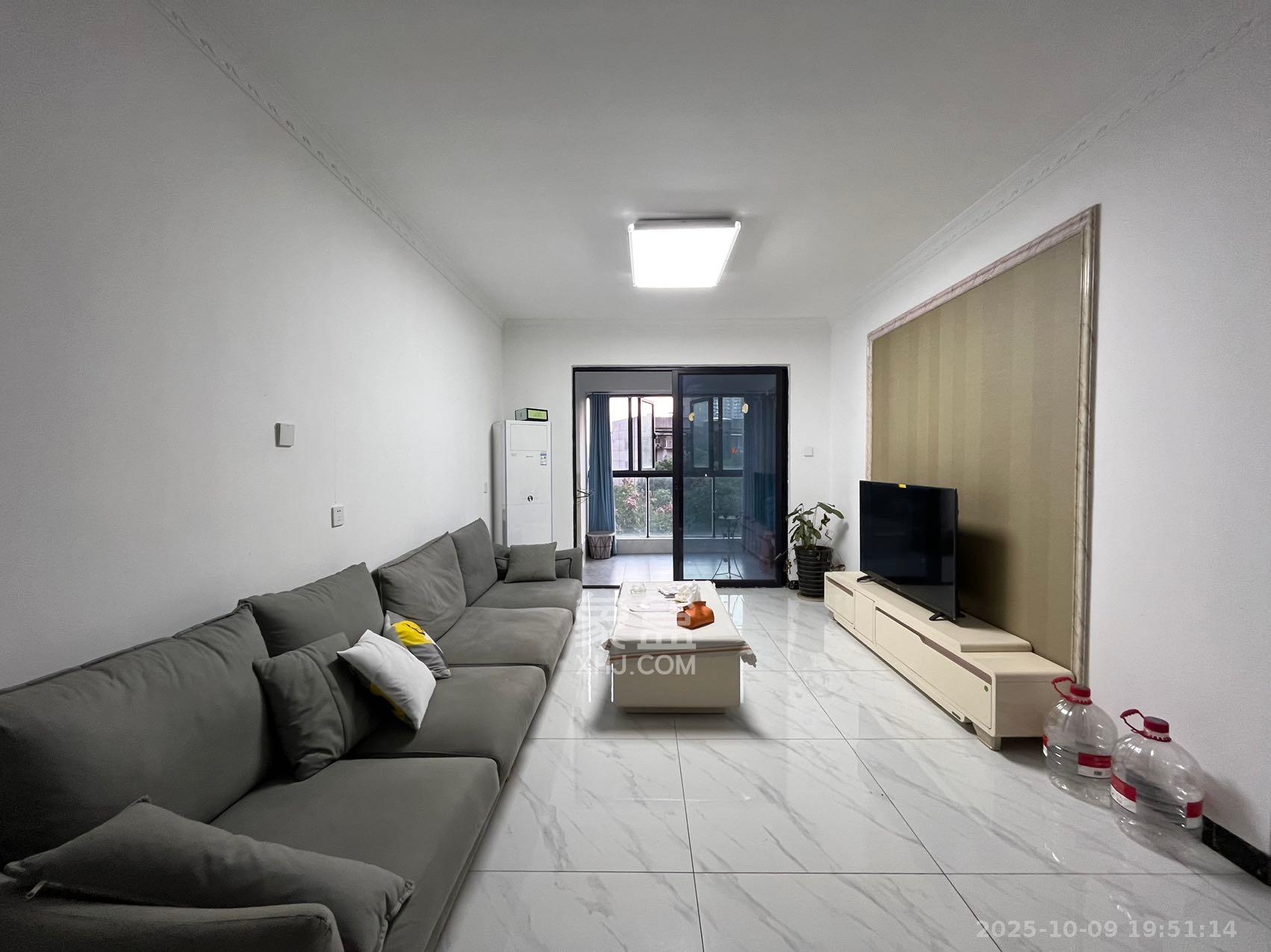 荣悦台  2室1厅1卫    3200.0元/月室内图