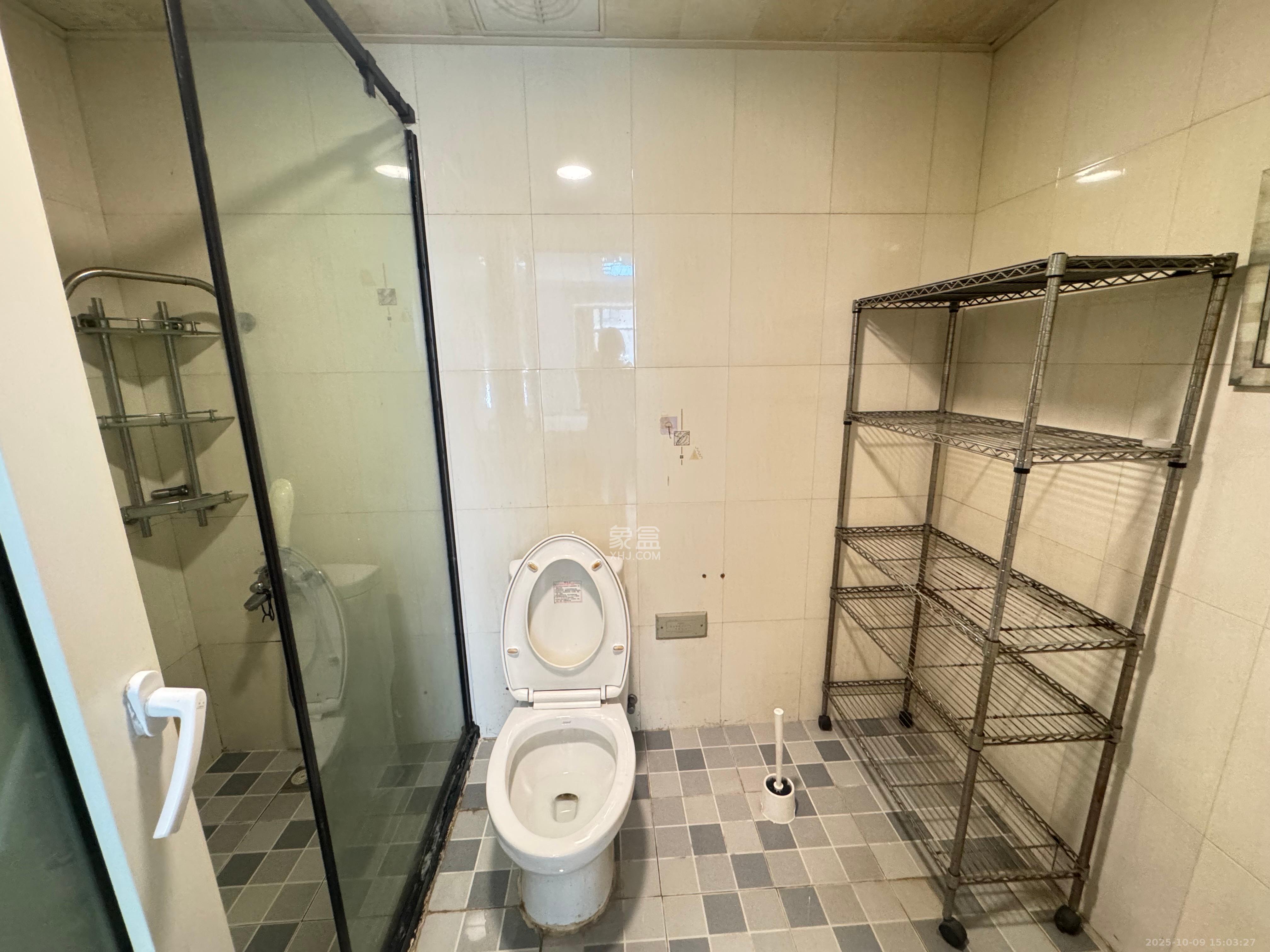 世嘉国际华城 2室2厅2卫 2600.0元/月 世嘉国际华城 2室2厅2卫 2600.0元/月室内图