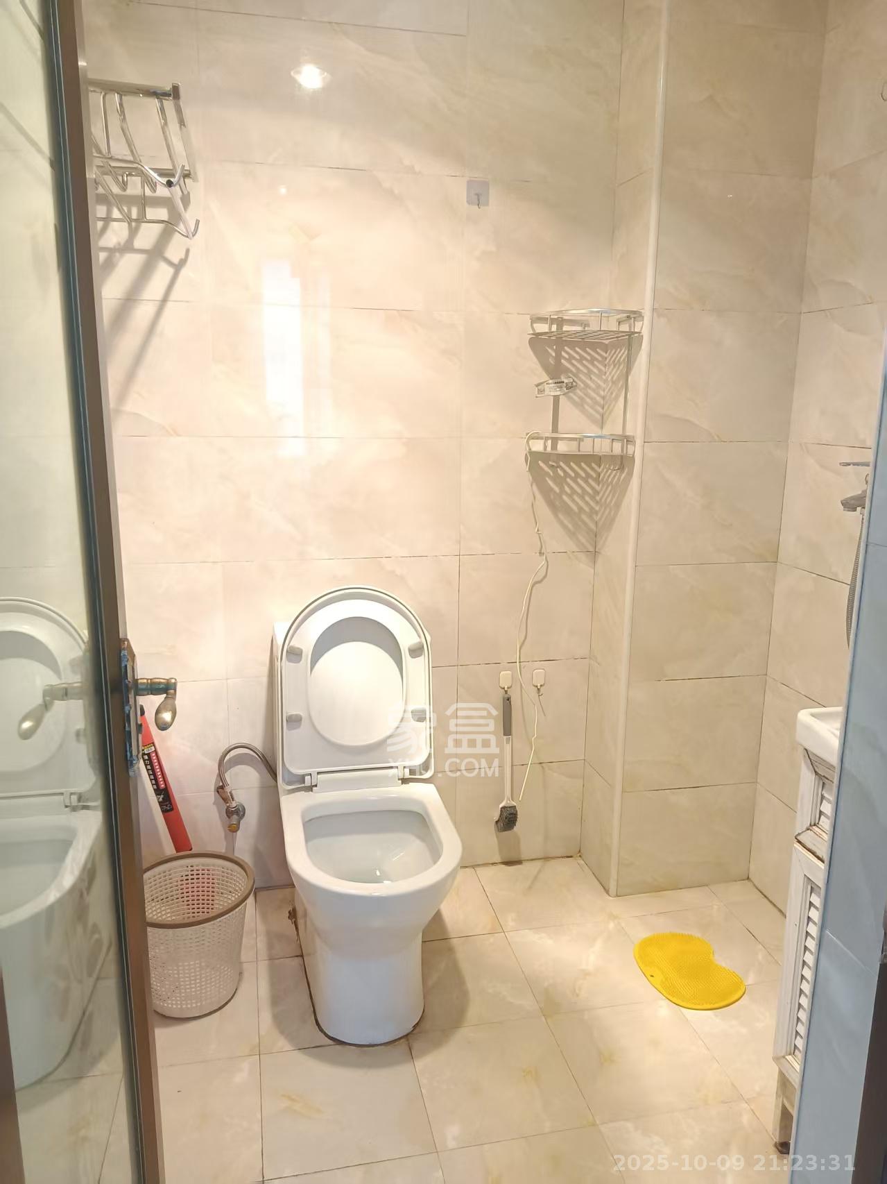 湘域中央  2室2厅1卫    3580.0元/月室内图