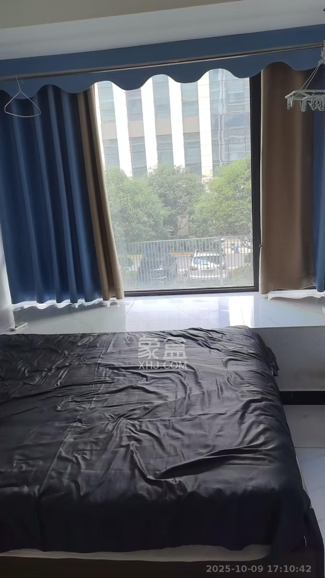 龙湖湘江星座（祺鑫星座公寓）  1室1厅1卫    1200.0元/月室内图