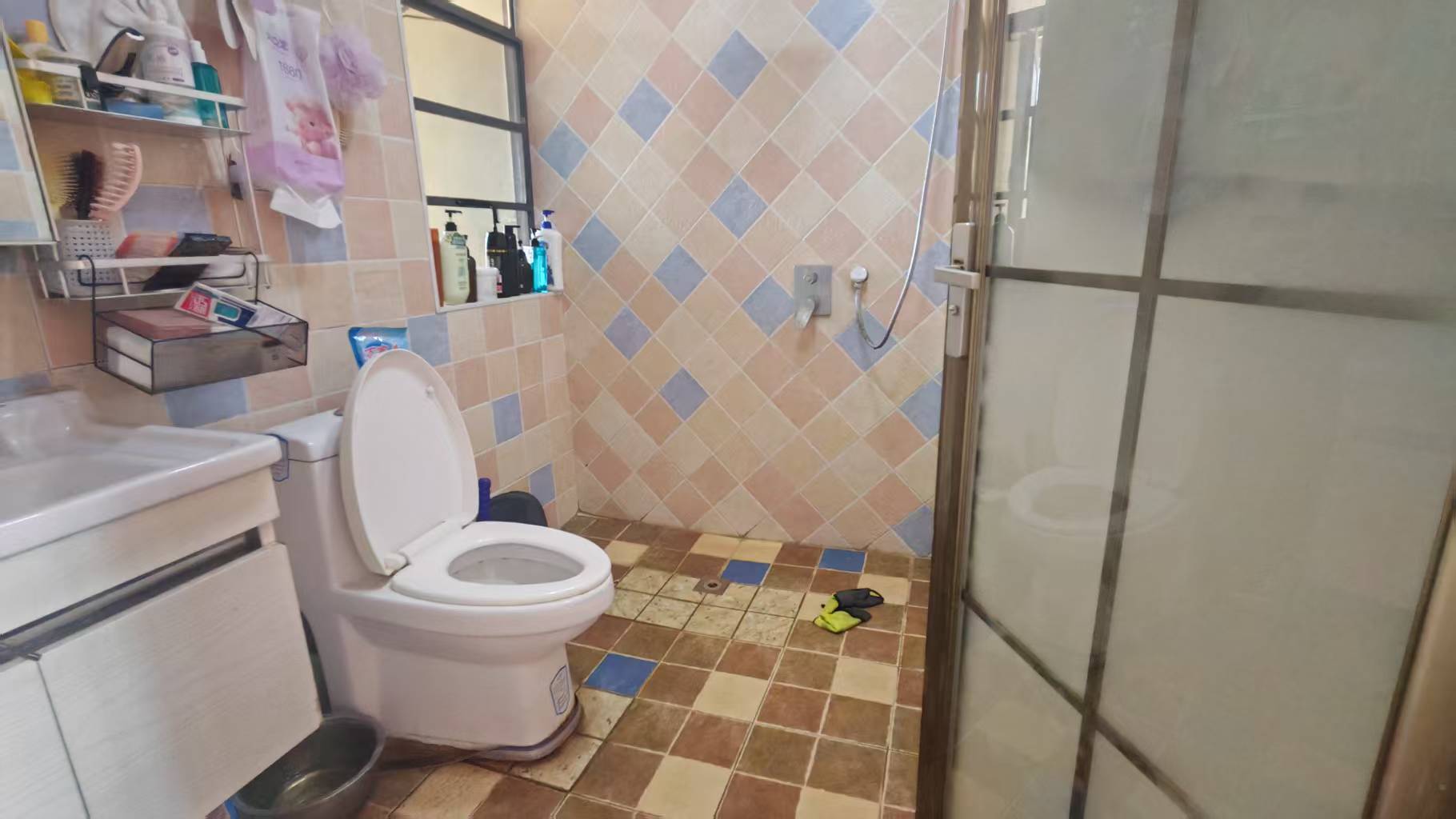 滨江花园  4室2厅3卫    58.8万室内图