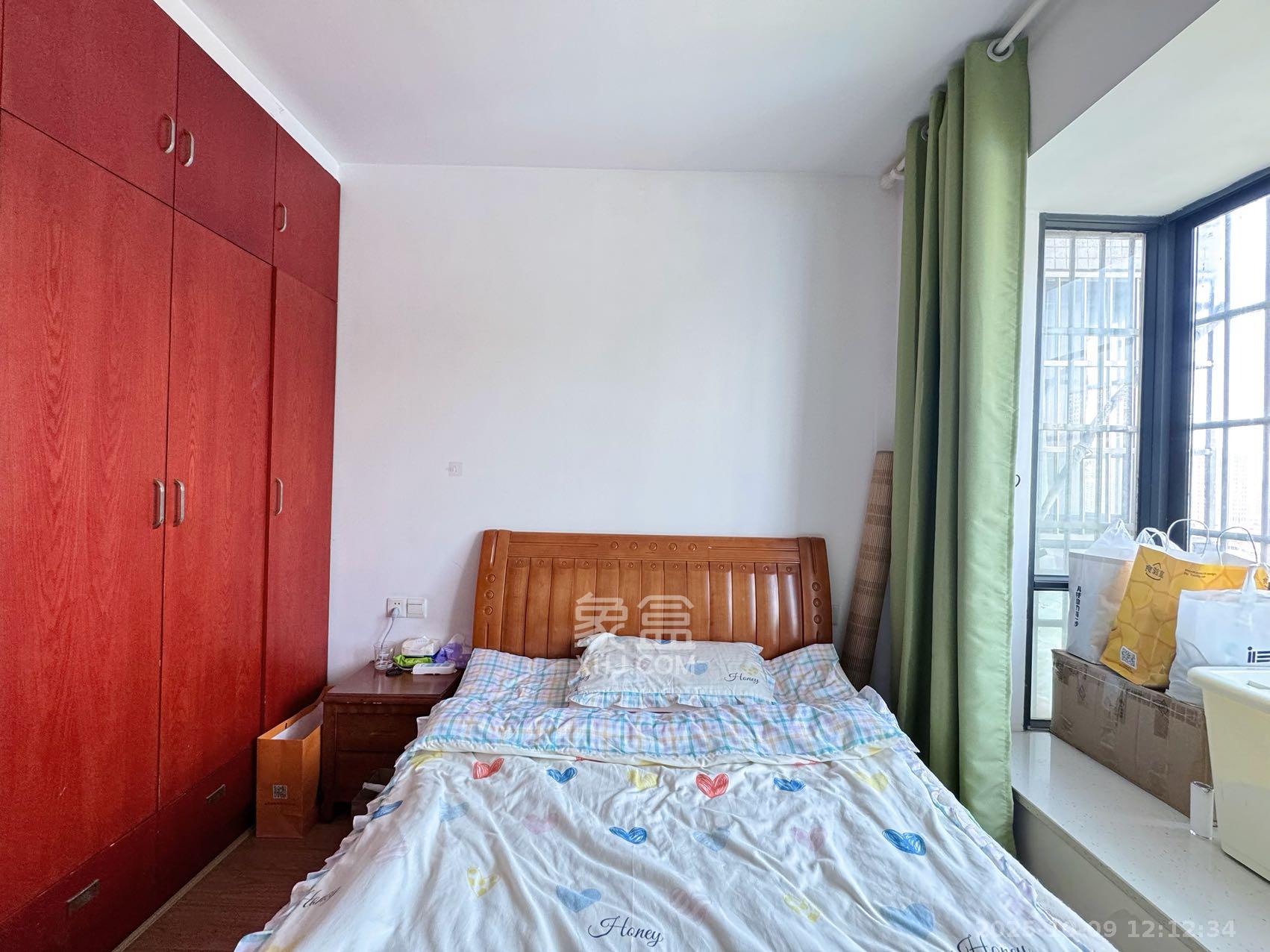 海林馨香雅苑 2室2厅1卫 2200.0元/月 海林馨香雅苑 2室2厅1卫 2200.0元/月室内图