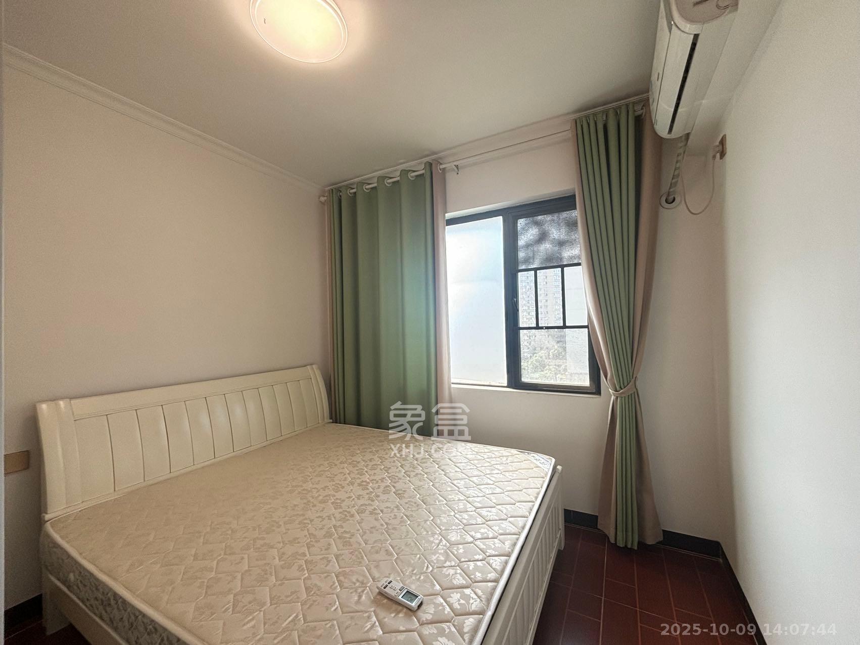 中南红领邦（红星嘉和苑）  2室1厅1卫    2000.0元/月室内图