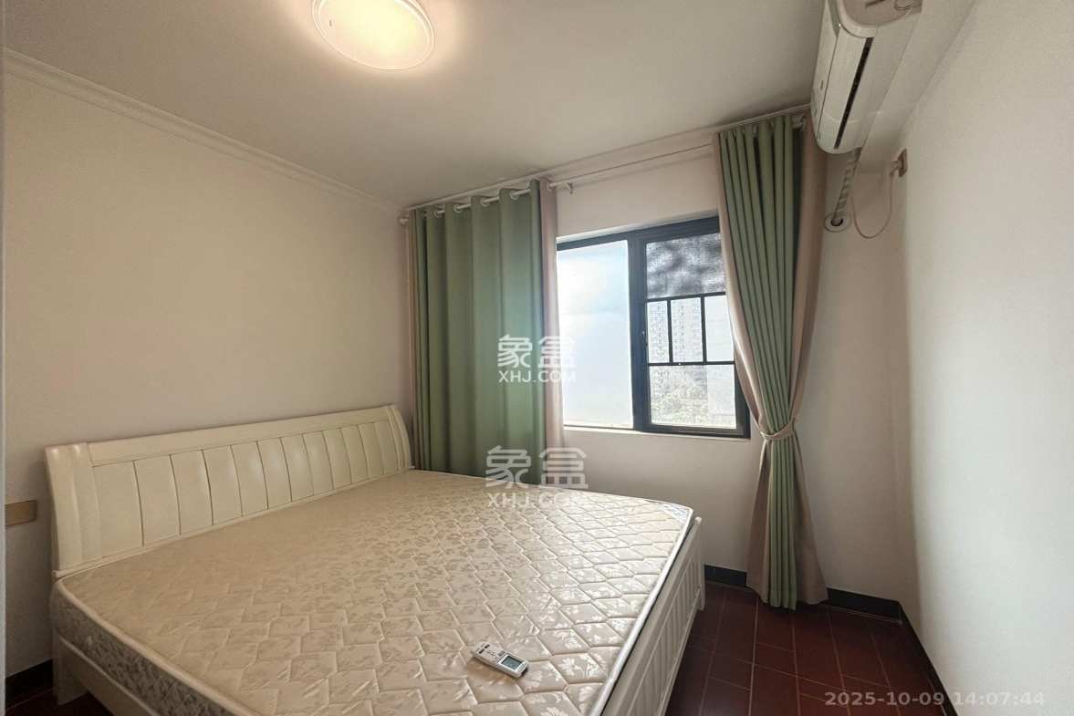 中南红领邦(红星嘉和苑) 2室1厅1卫 2000.0元/月 中南红领邦(红星嘉和苑) 2室1厅1卫 2000.0元/月室内图