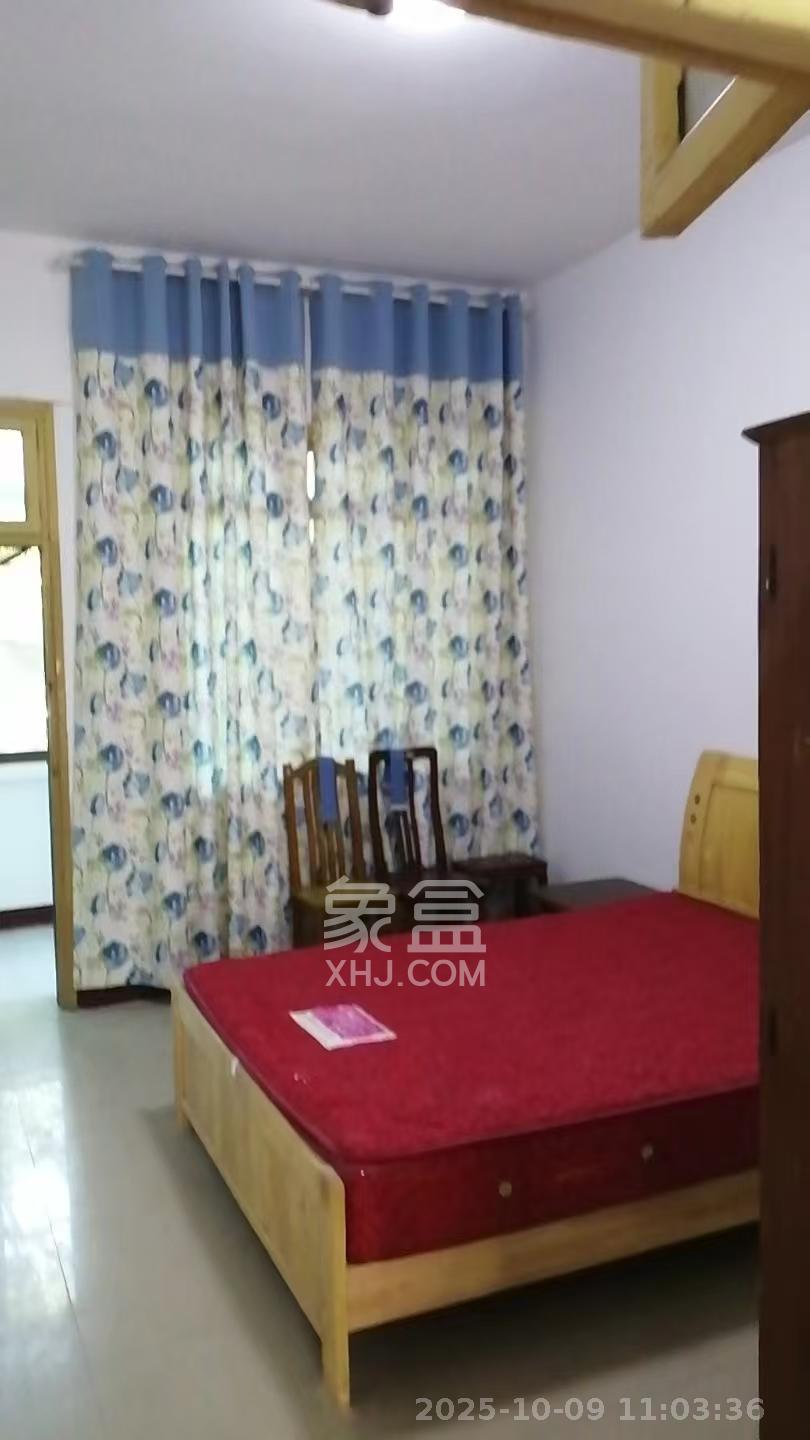 水泵厂宿舍  2室1厅1卫    1600.0元/月 水泵厂宿舍  2室1厅1卫    1600.0元/月室内图