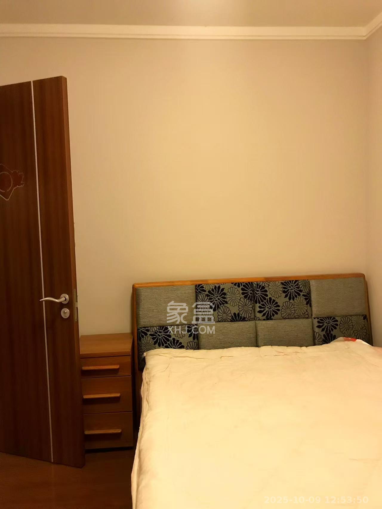 万科金域华府二期 3室2厅1卫 2500.0元/月 万科金域华府二期 3室2厅1卫 2500.0元/月室内图