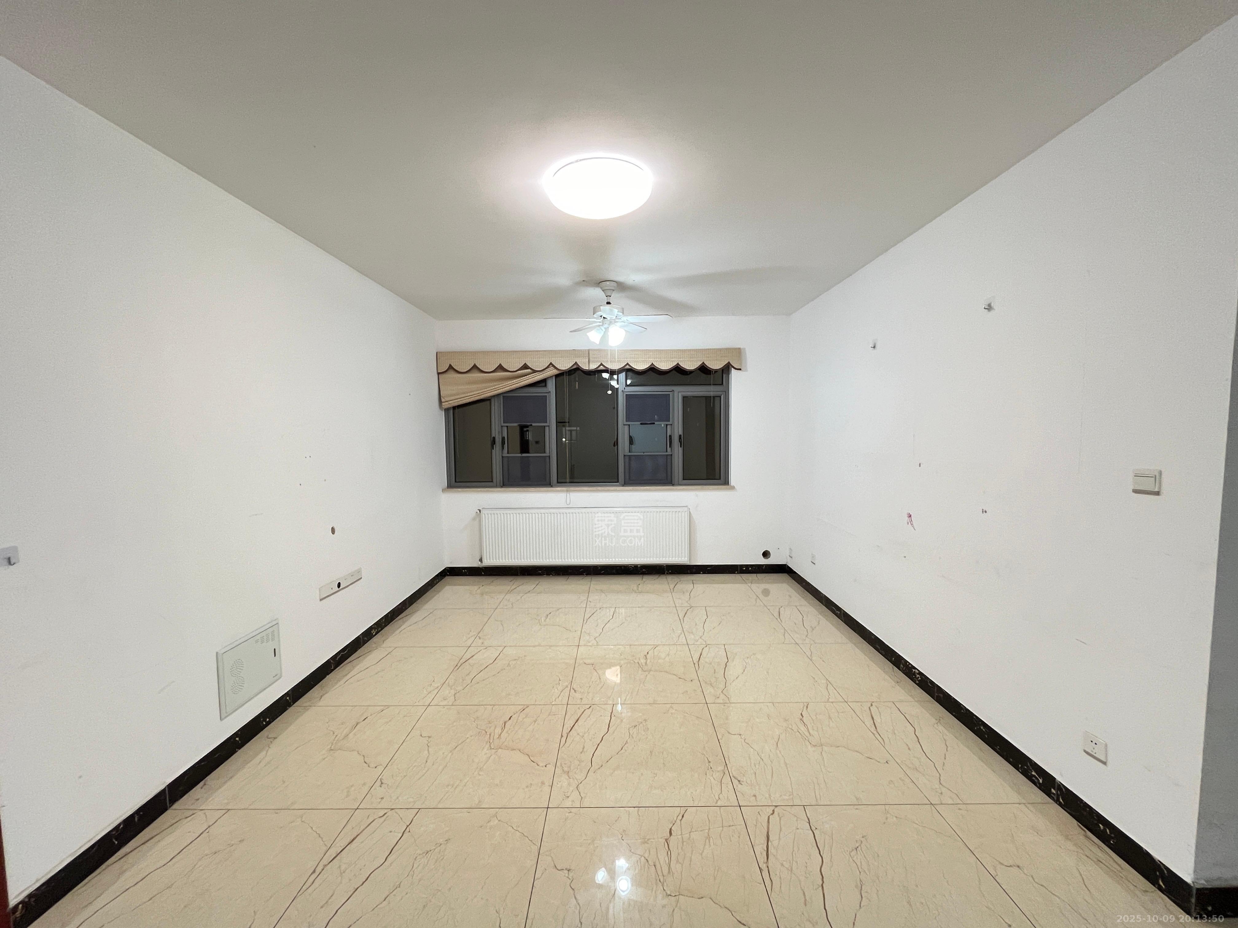 八方小区C区 3室2厅2卫 3500.0元/月 八方小区C区 3室2厅2卫 3500.0元/月室内图