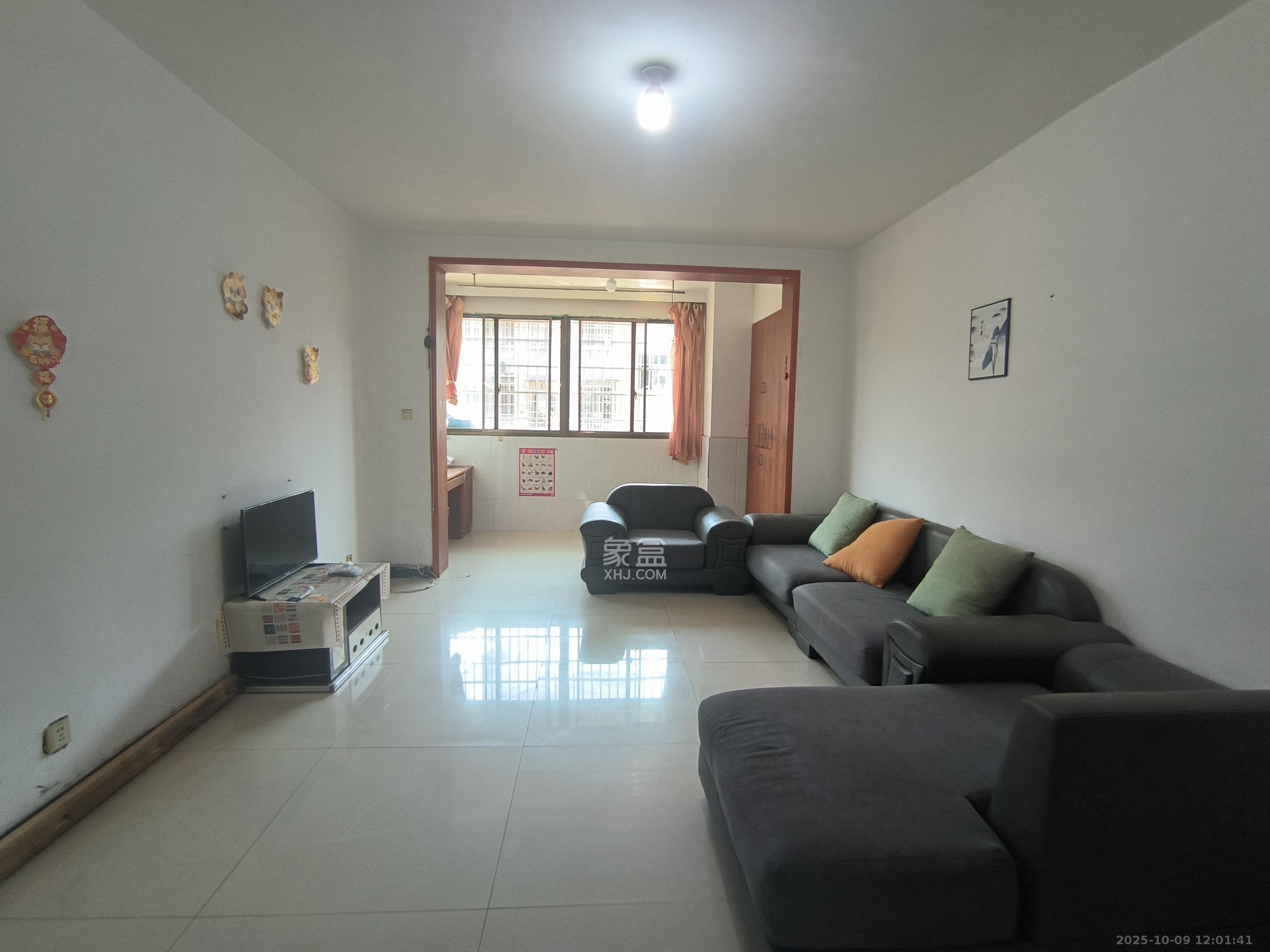 荷叶小区 2室2厅1卫 1100.0元/月 荷叶小区 2室2厅1卫 1100.0元/月室内图