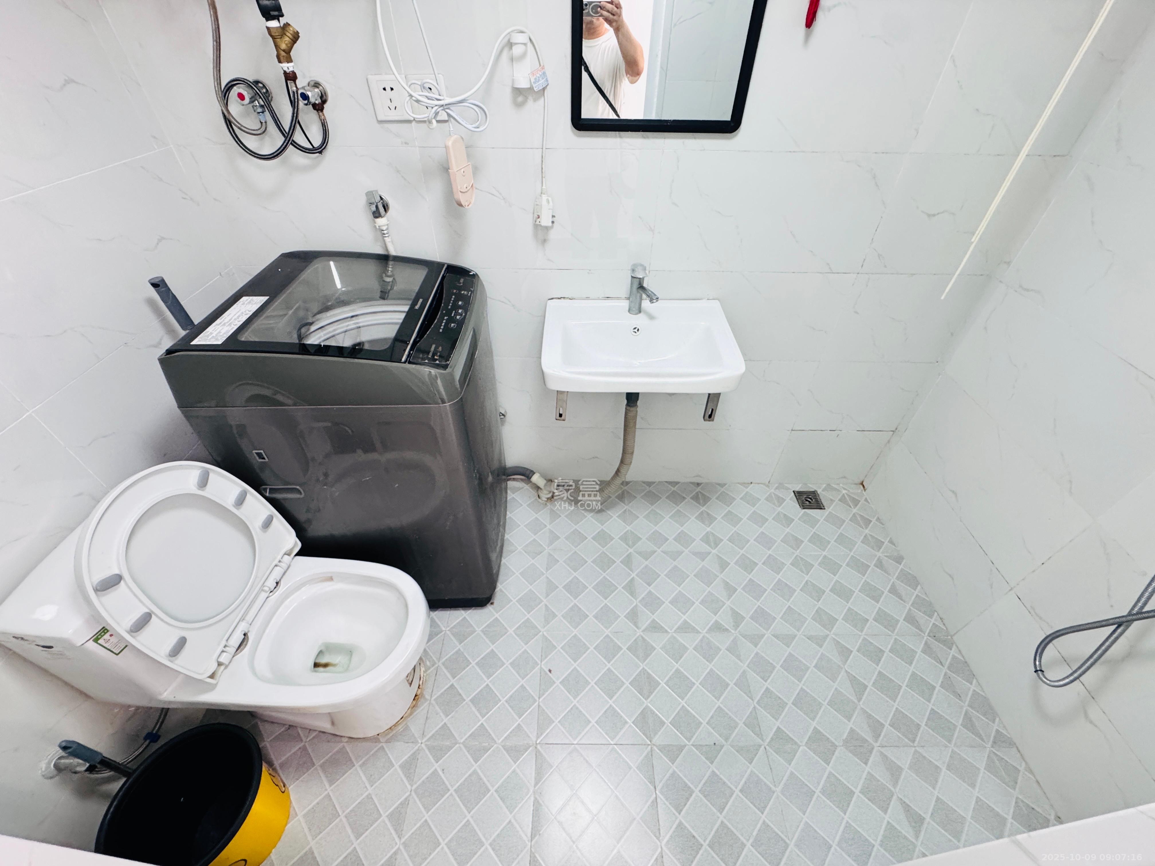 金地中交麓谷香颂(金地中交雅苑) 1室1厅1卫 1180.0元/月 金地中交麓谷香颂(金地中交雅苑) 1室1厅1卫 1180.0元/月室内图