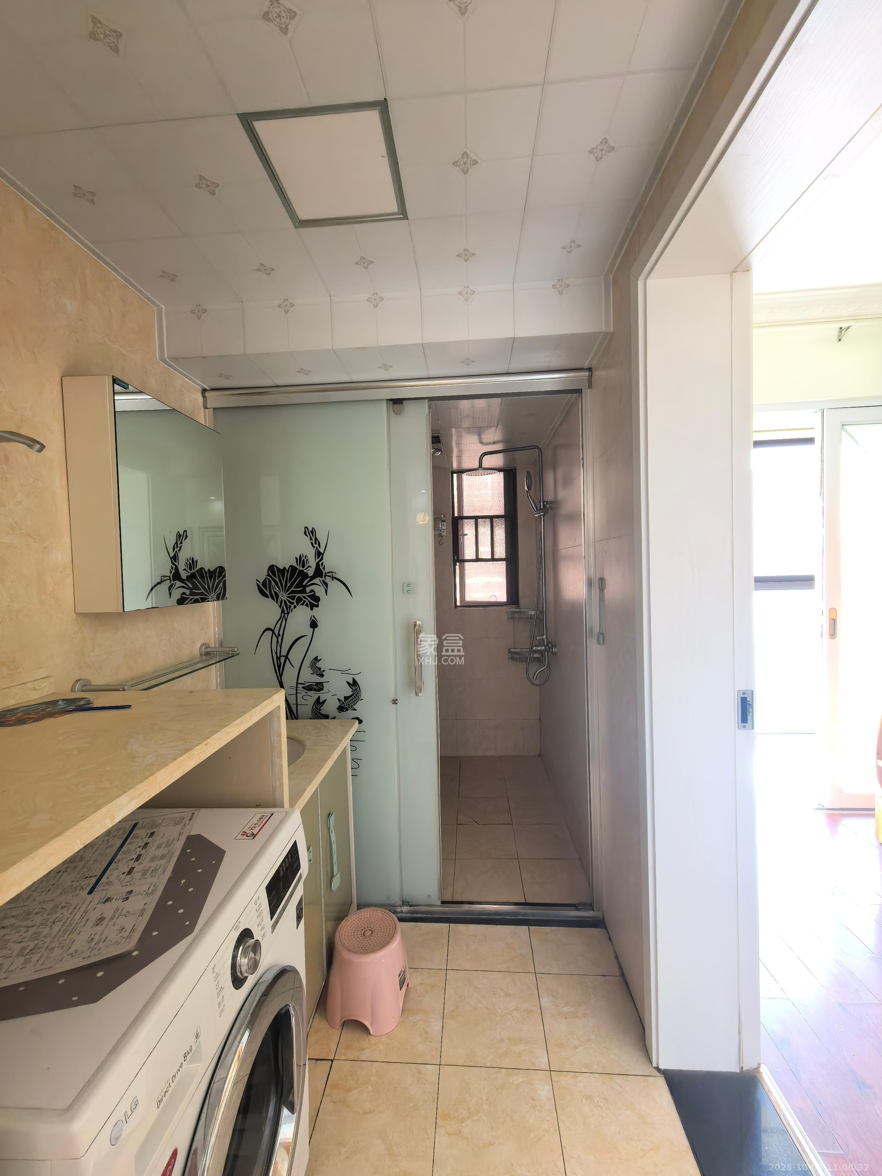 华润五彩城 3室2厅1卫 2000.0元/月 华润五彩城 3室2厅1卫 2000.0元/月室内图