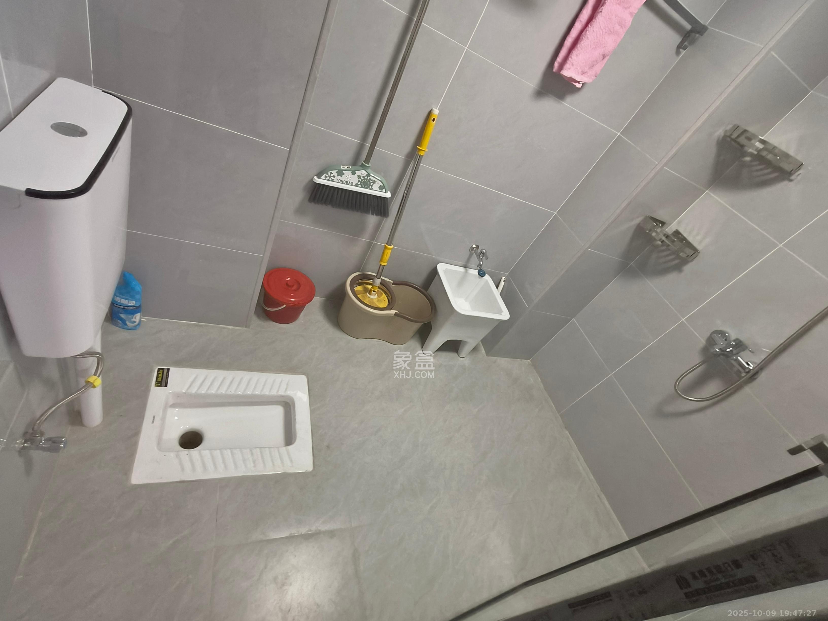 香颂国际  1室1厅1卫    1800.0元/月 香颂国际  1室1厅1卫    1800.0元/月室内图