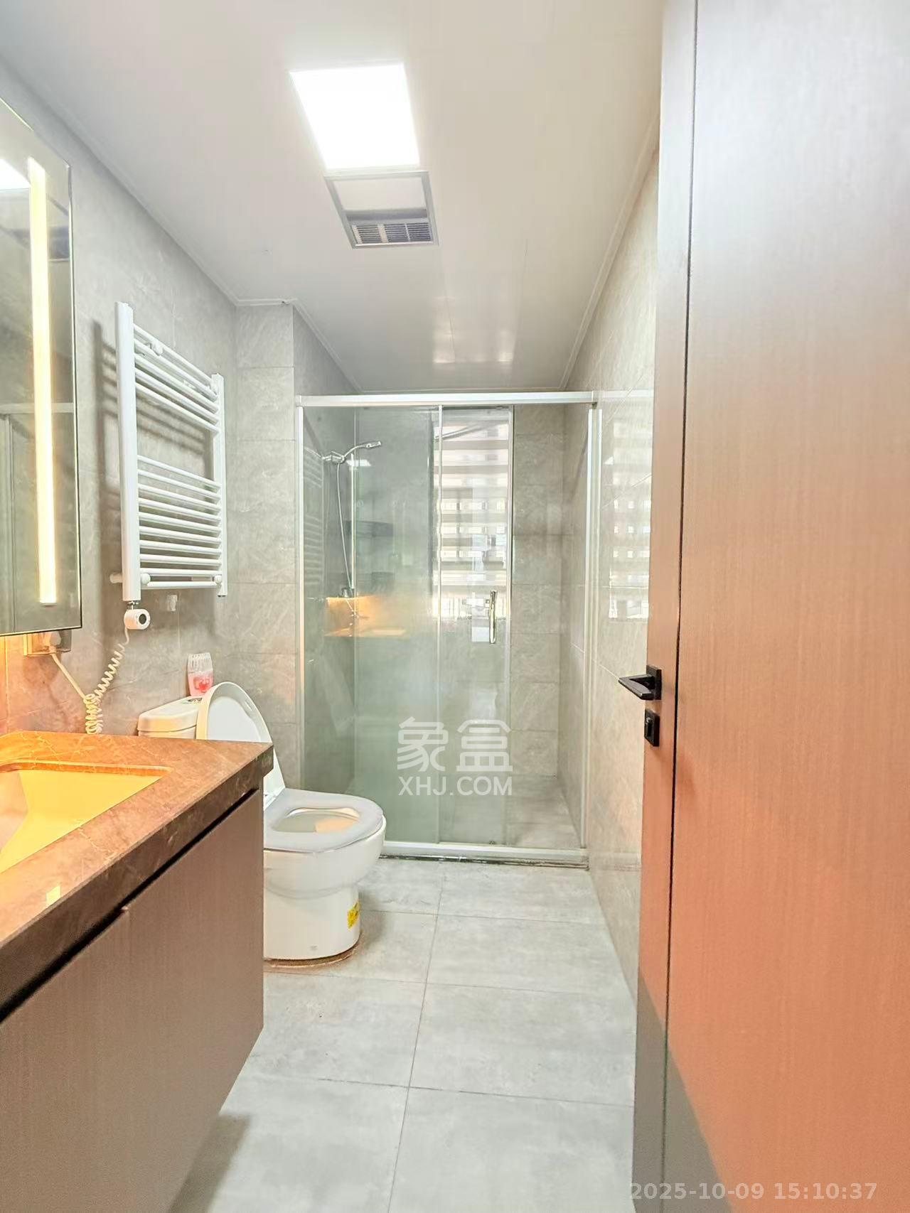 金茂建发泊悦  3室2厅2卫    3200.0元/月室内图