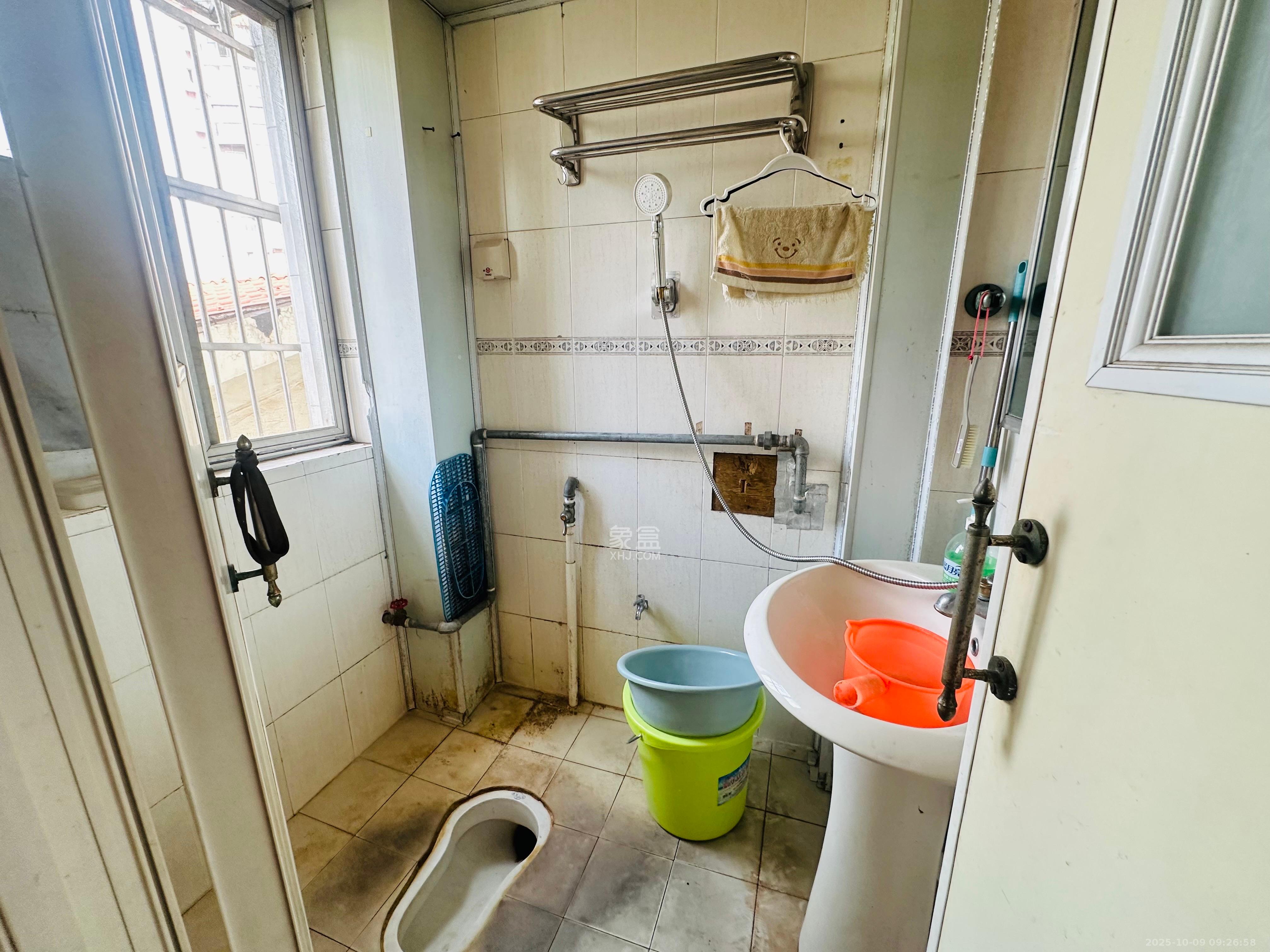 解放四村626号(长沙市三医院宿舍)  2室1厅1卫    1600.0元/月室内图