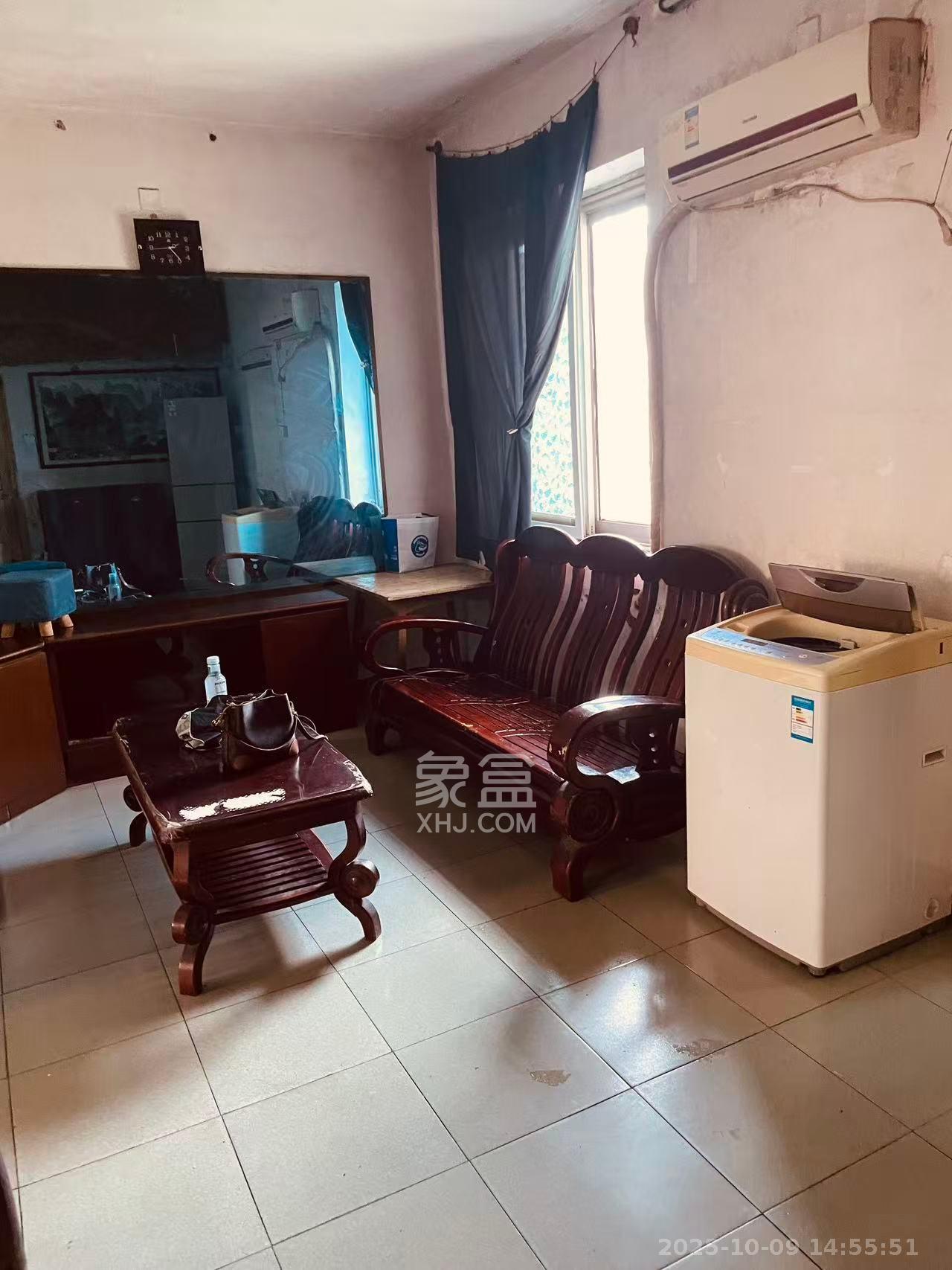 二机小区 2室1厅1卫 1000.0元/月 二机小区 2室1厅1卫 1000.0元/月室内图