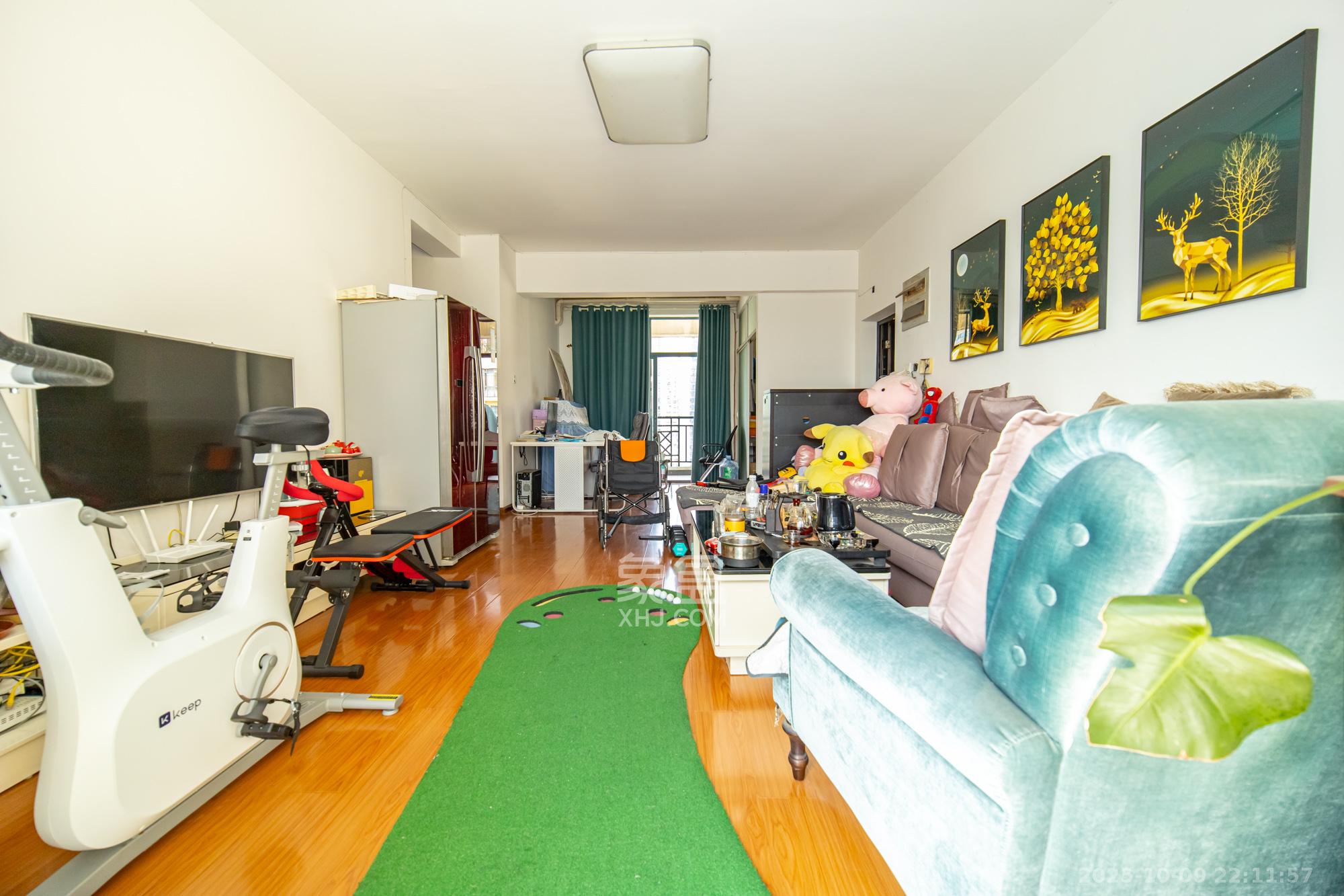 圣爵菲斯  4室2厅1卫    188.0万 圣爵菲斯  4室2厅1卫    188.0万客厅