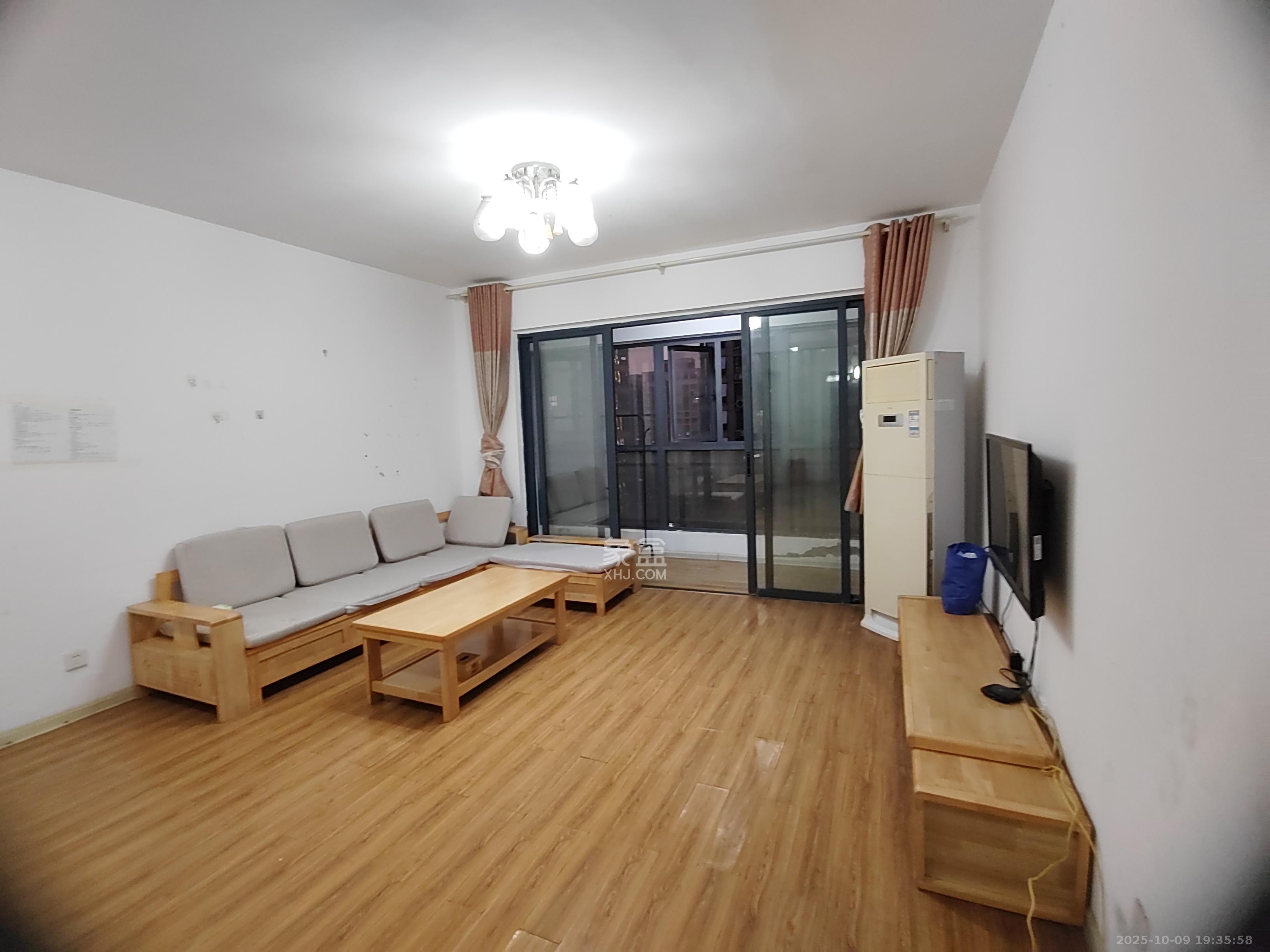 奥克斯广场  3室2厅2卫    3200.0元/月小区图