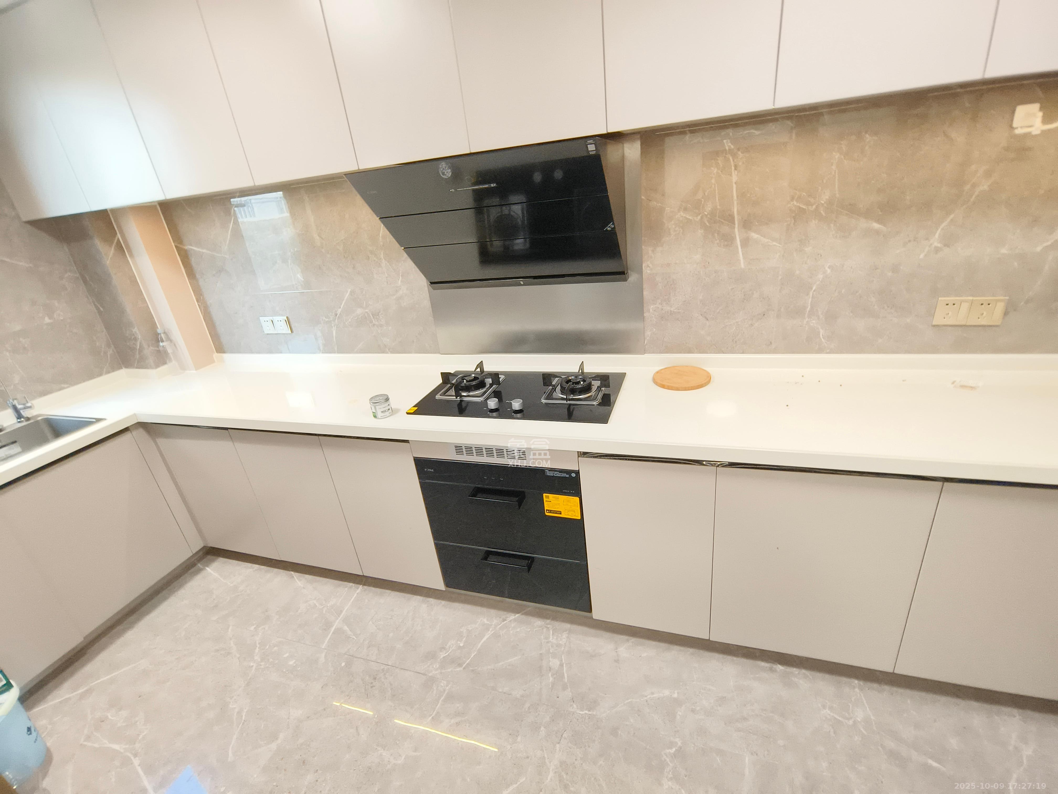 阳光城翡丽云邸  4室2厅2卫    3700.0元/月室内图