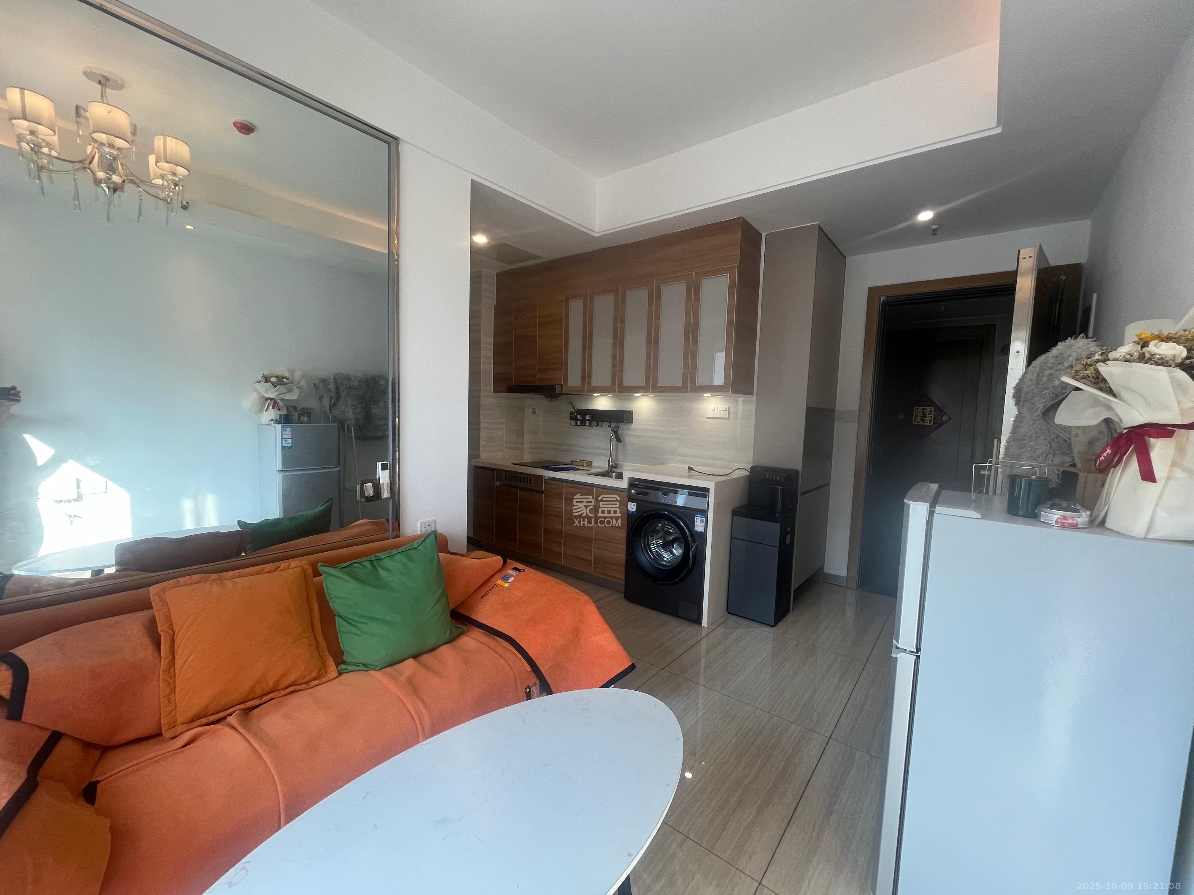 恒大时代广场  1室1厅1卫    1200.0元/月室内图1