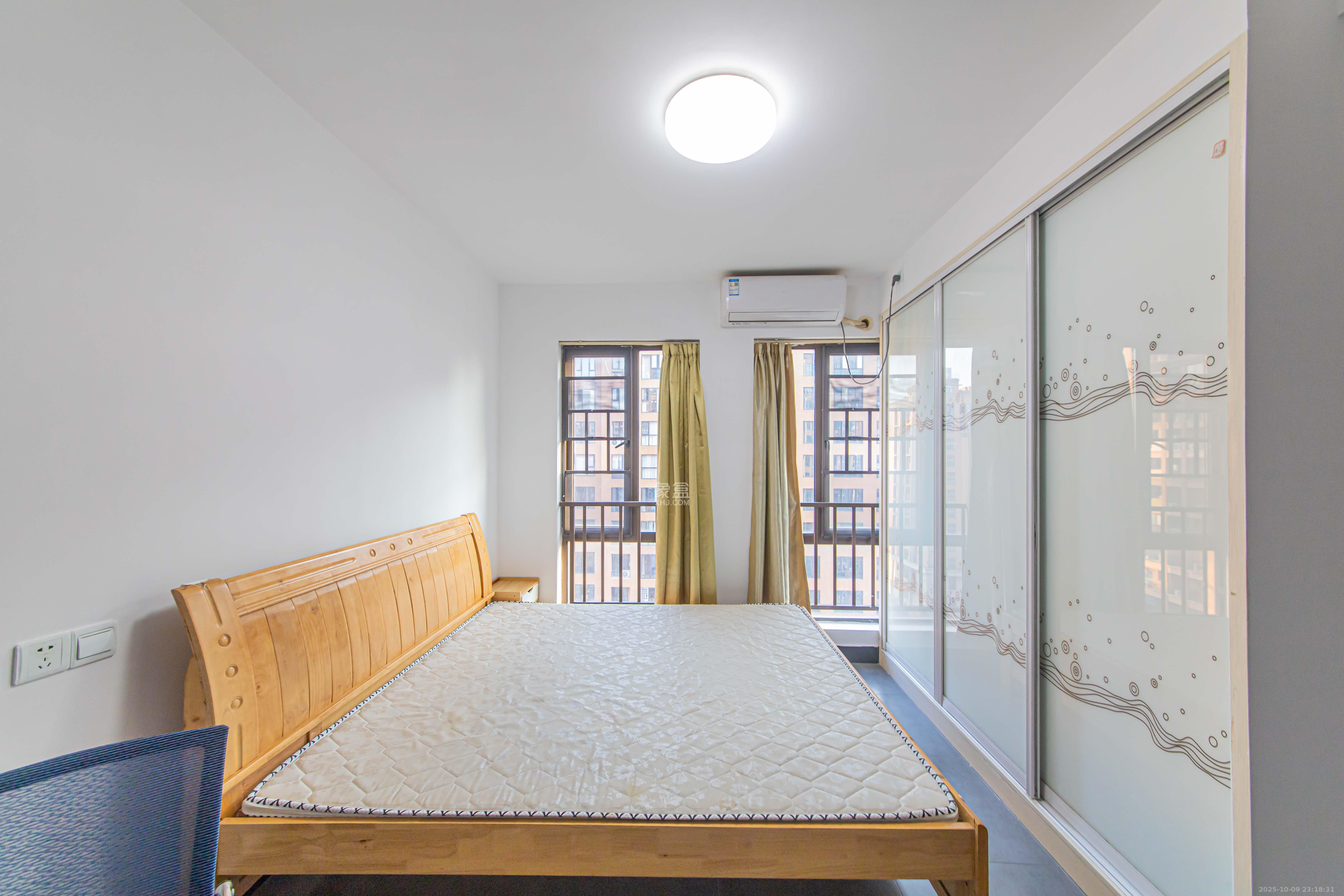 鑫远和城（一、二期）  1室1厅1卫    32.0万卧室