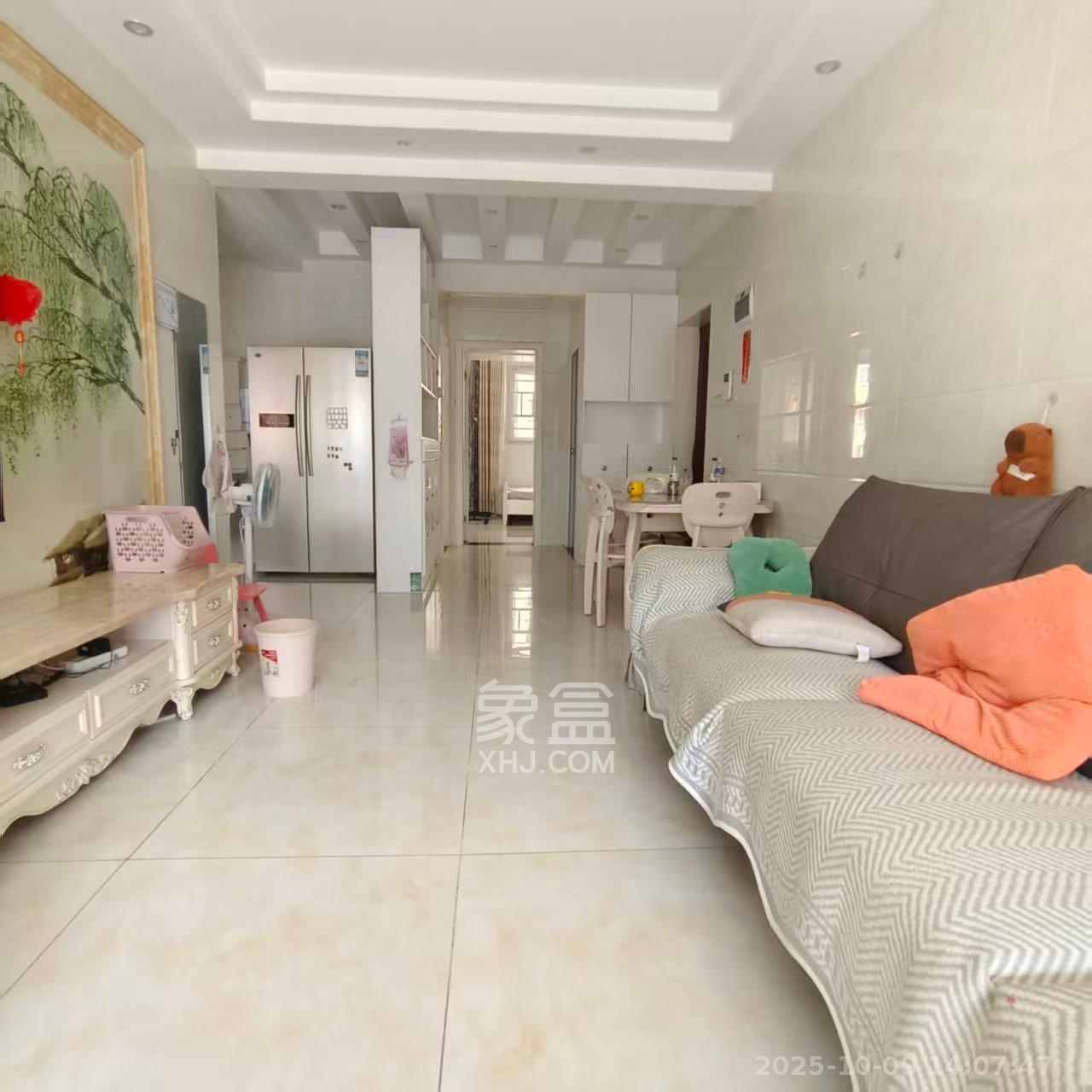 MOMA当代广场  3室2厅1卫    2100.0元/月室内图