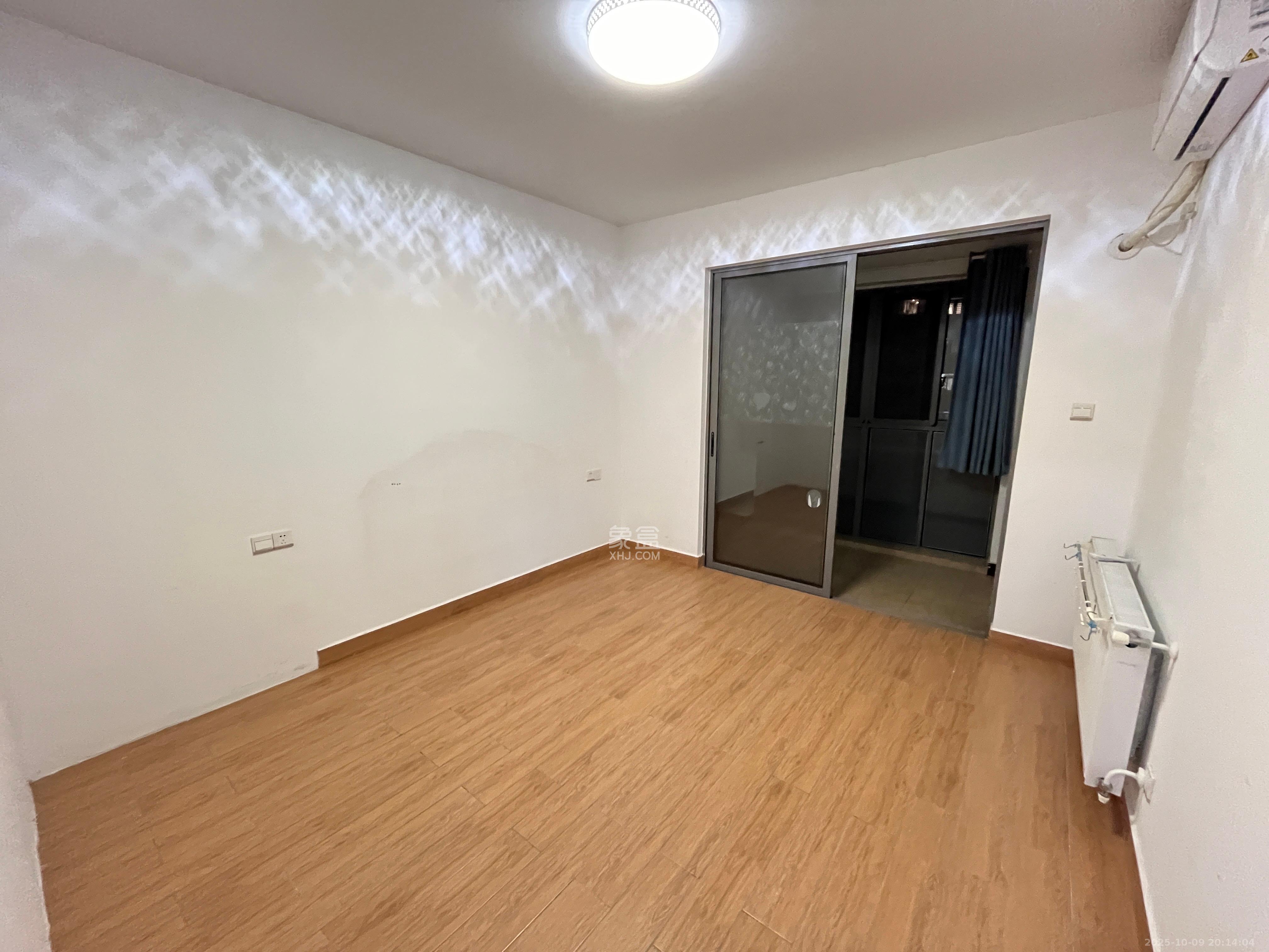 八方小区C区 3室2厅2卫 3500.0元/月 八方小区C区 3室2厅2卫 3500.0元/月室内图