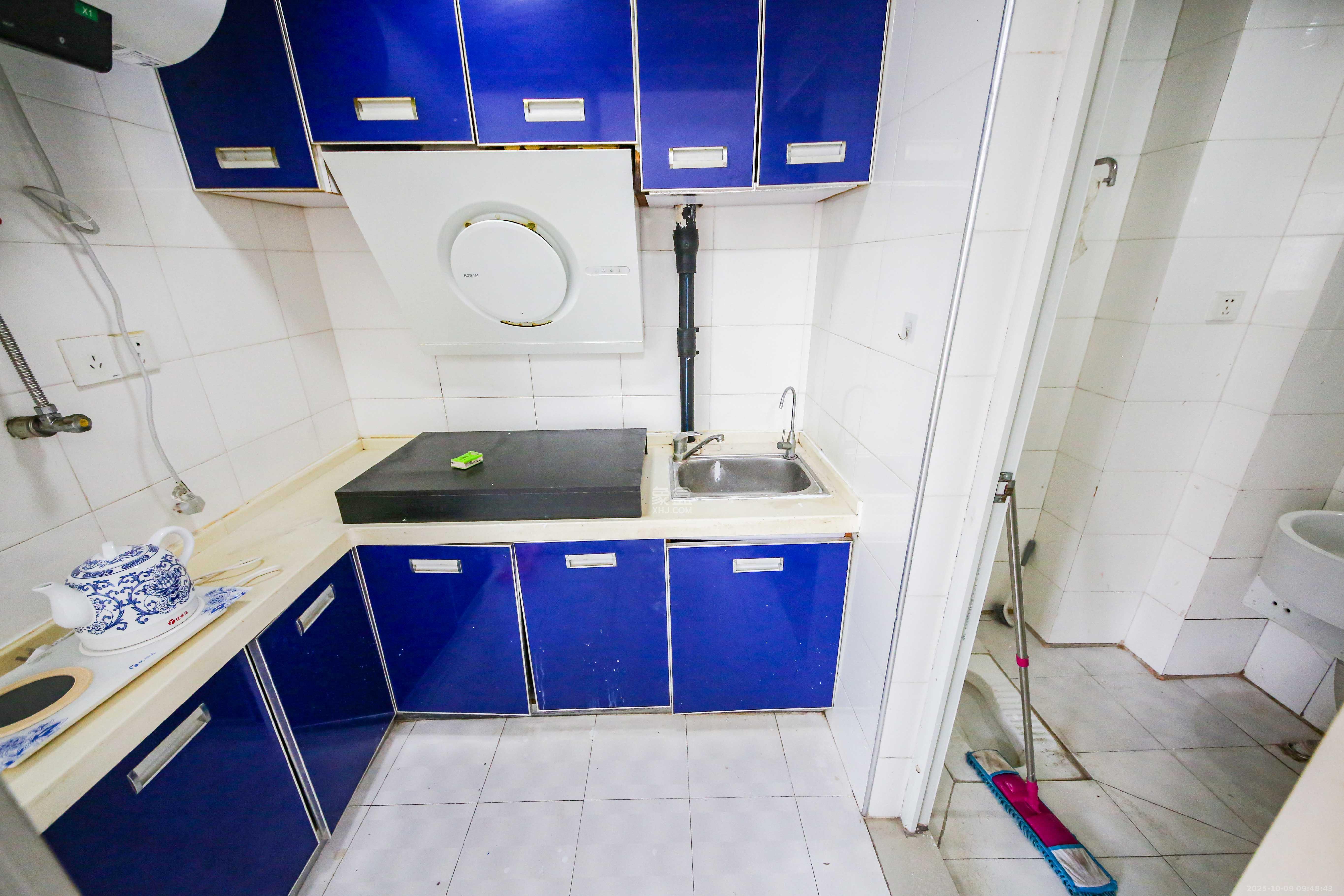 满庭芳小区  1室1厅1卫    35.0万厨房