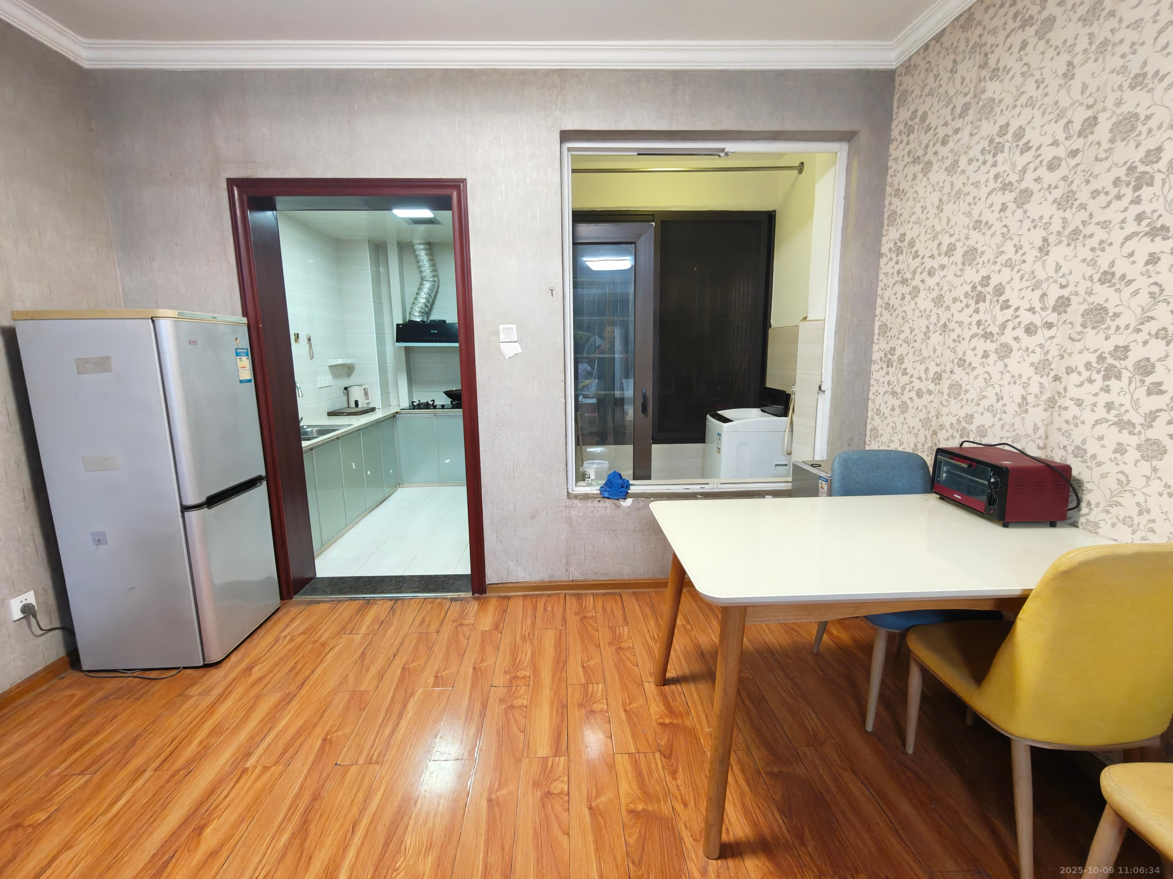 佳兆业金域天下三期 3室2厅2卫 1500.0元/月 佳兆业金域天下三期 3室2厅2卫 1500.0元/月室内图