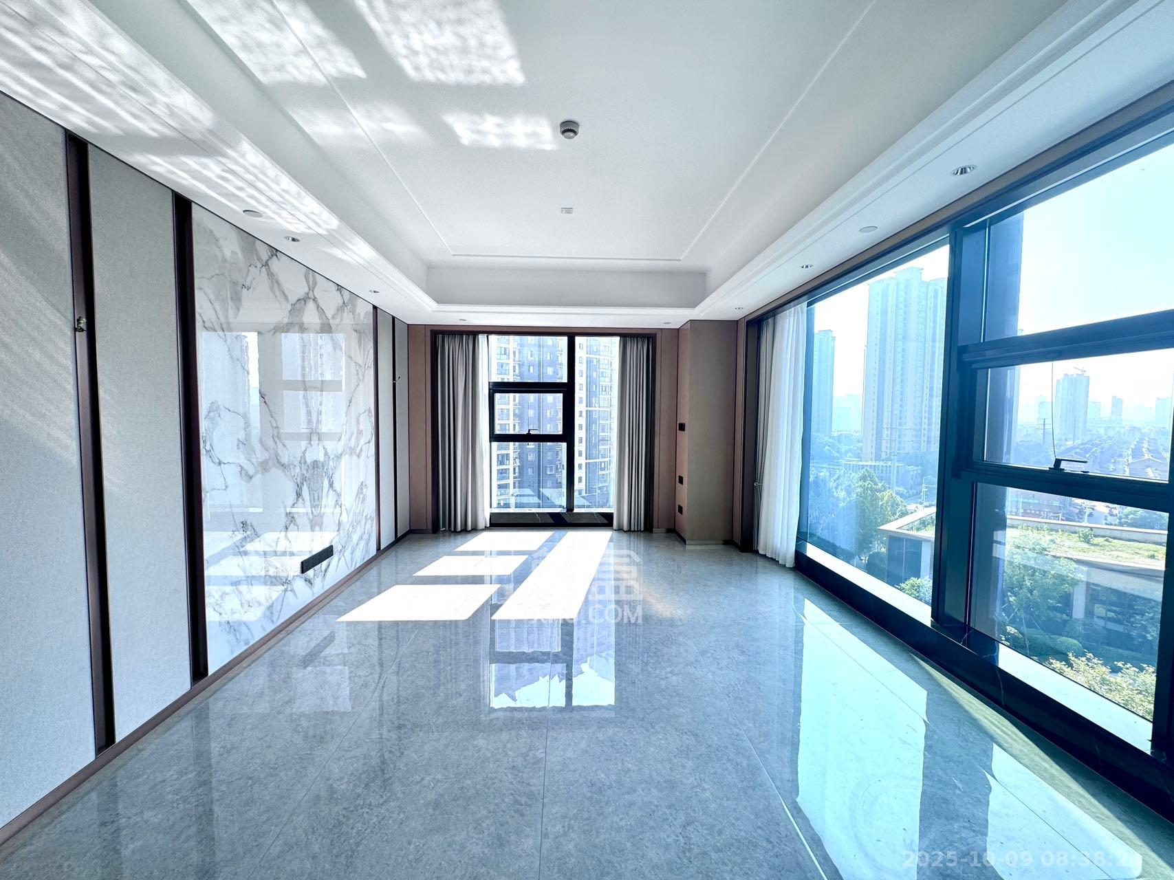 运达中央广场三期  3室2厅2卫    8500.0元/月 运达中央广场三期  3室2厅2卫    8500.0元/月