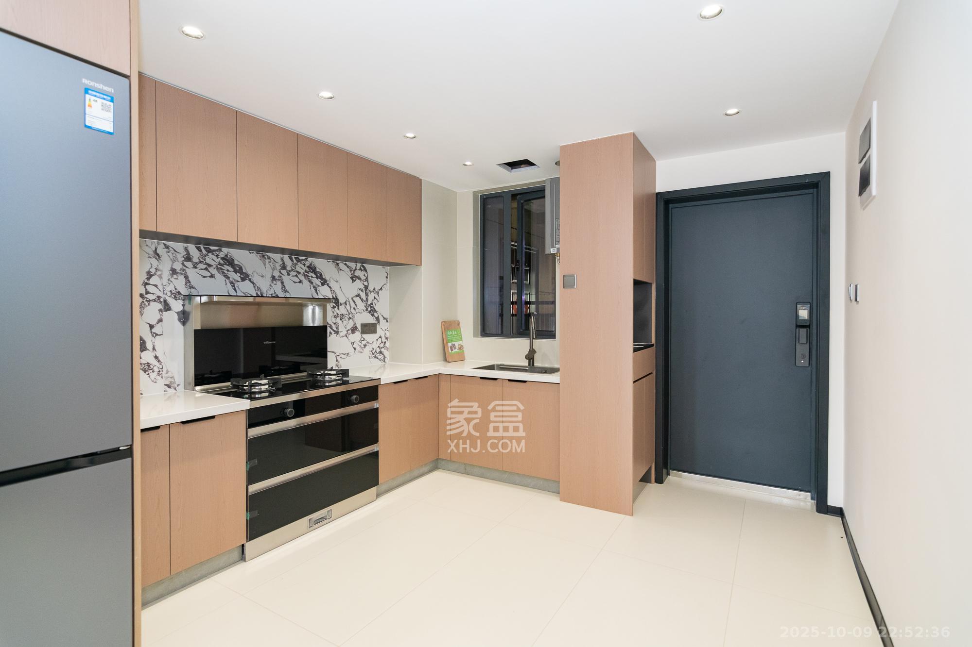 澳海澜庭  4室2厅2卫    99.0万 澳海澜庭  4室2厅2卫    99.0万其他