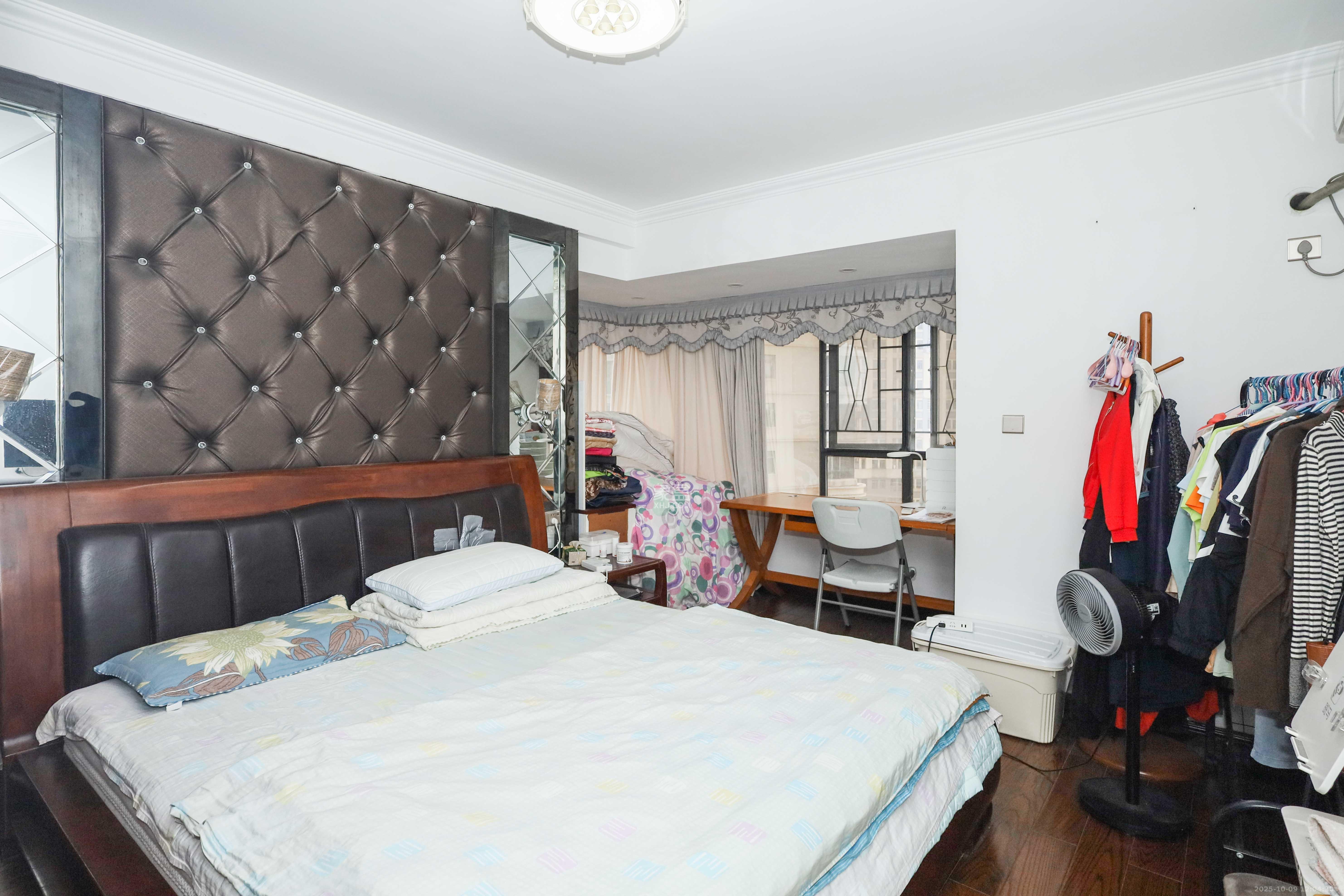 保利麓谷林语C区 4室2厅2卫 115.0万 保利麓谷林语C区 4室2厅2卫 115.0万卧室