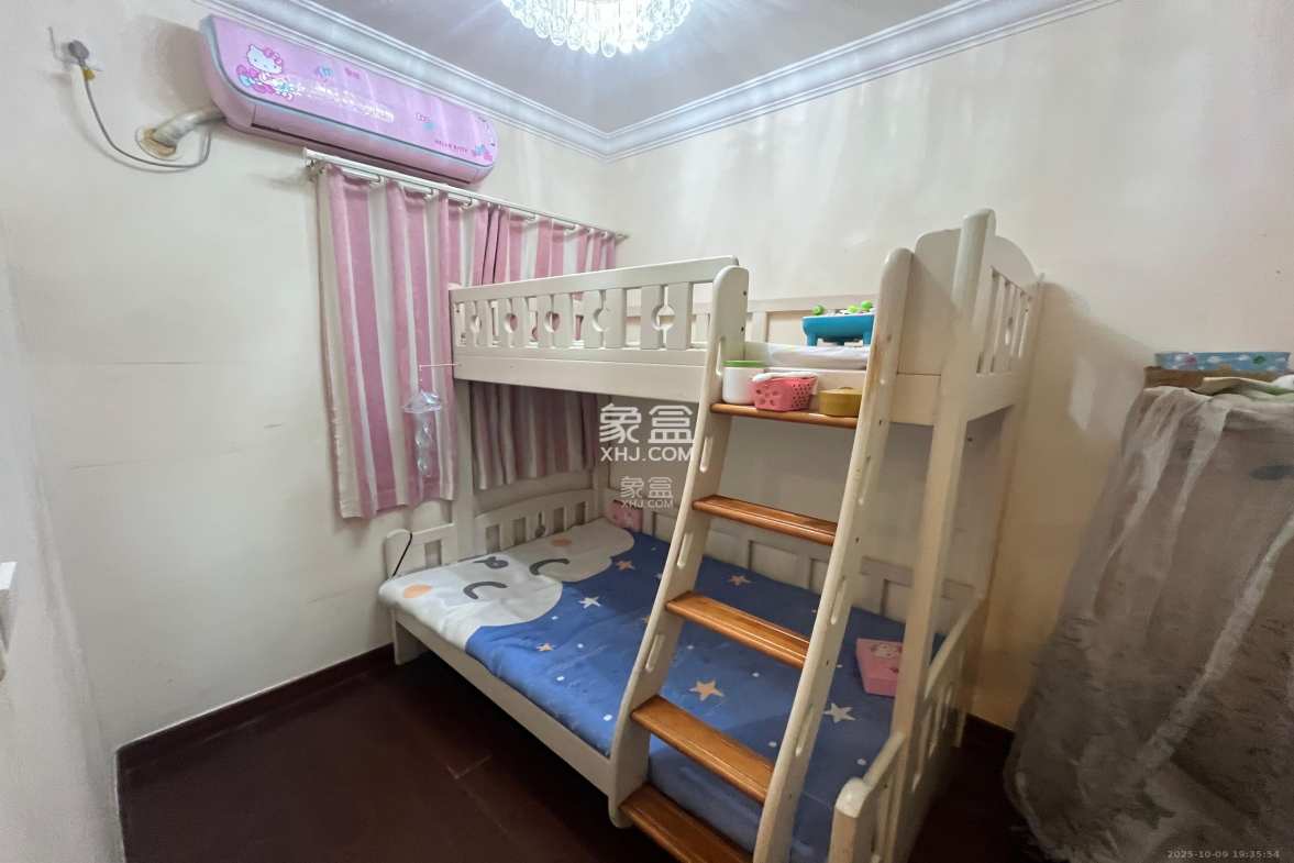 恒大国际广场 2室1厅1卫 2400.0元/月 恒大国际广场 2室1厅1卫 2400.0元/月室内图