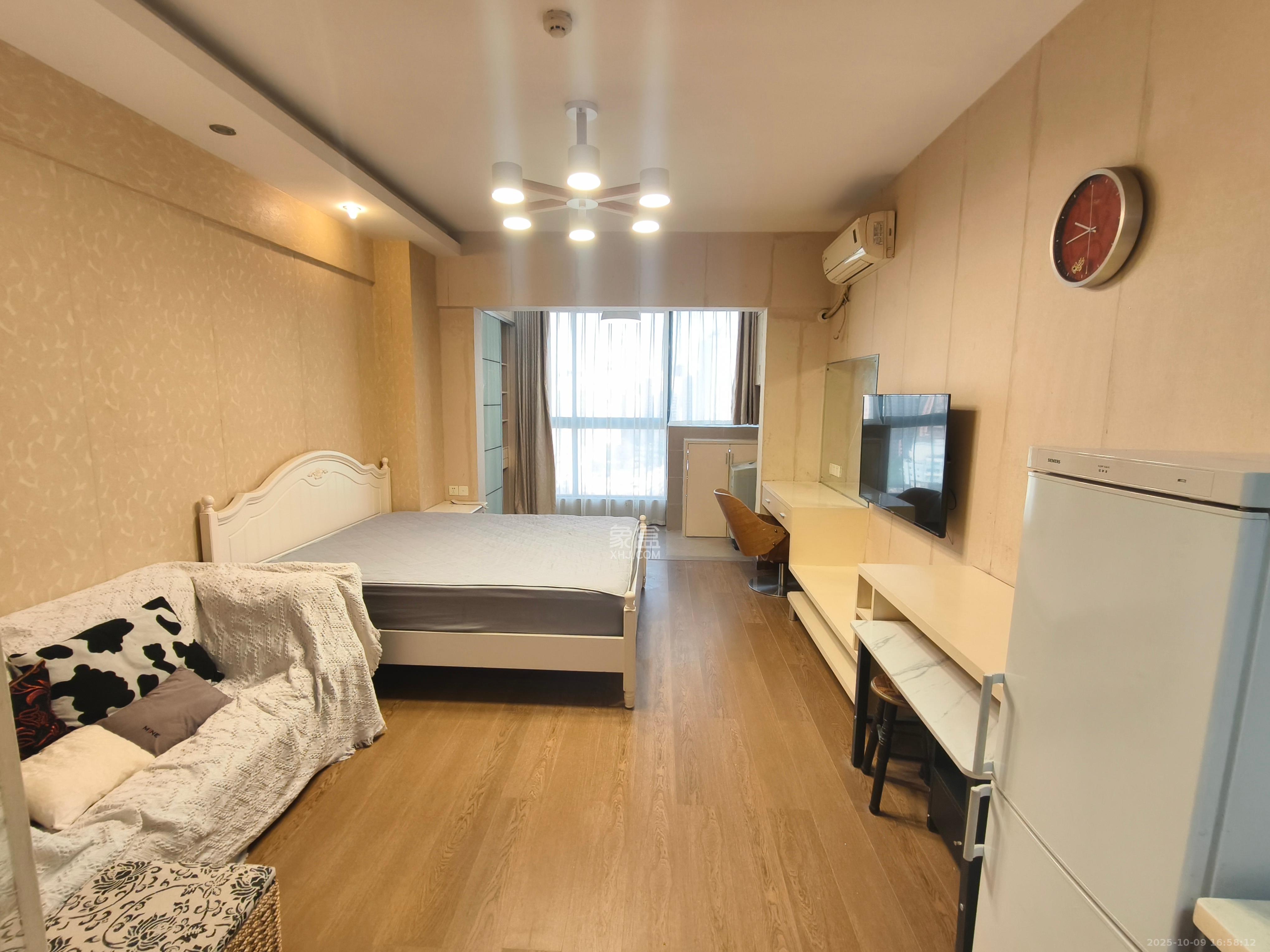 七彩丽都 1室1厅1卫 2400.0元/月 七彩丽都 1室1厅1卫 2400.0元/月室内图