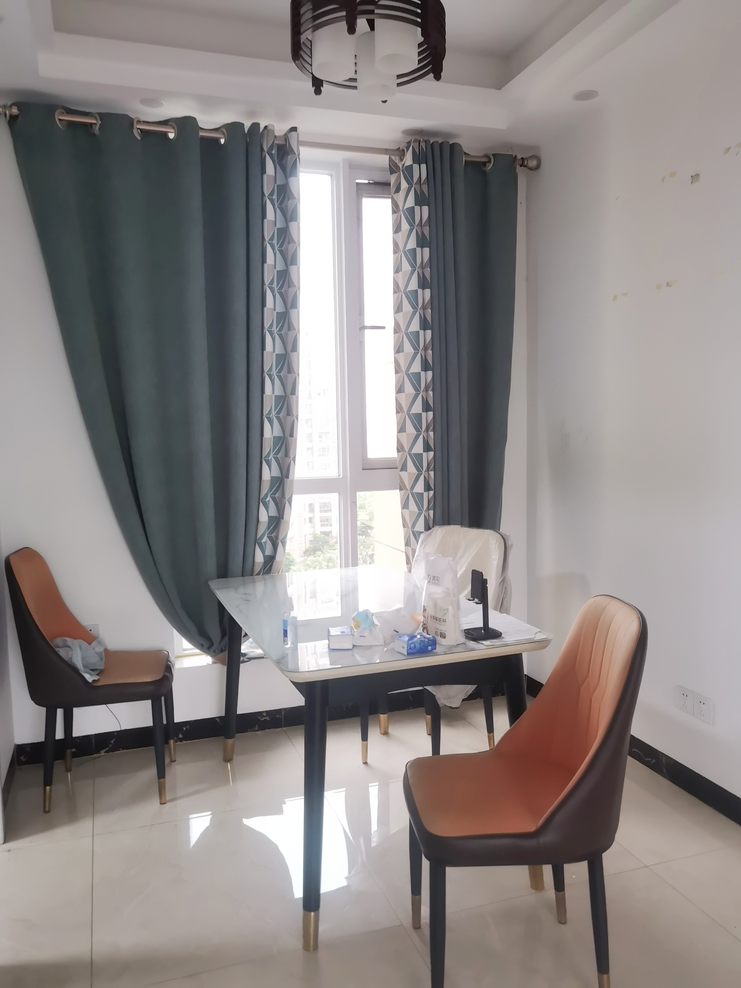 中弘西岸首府  2室2厅1卫    100.0万