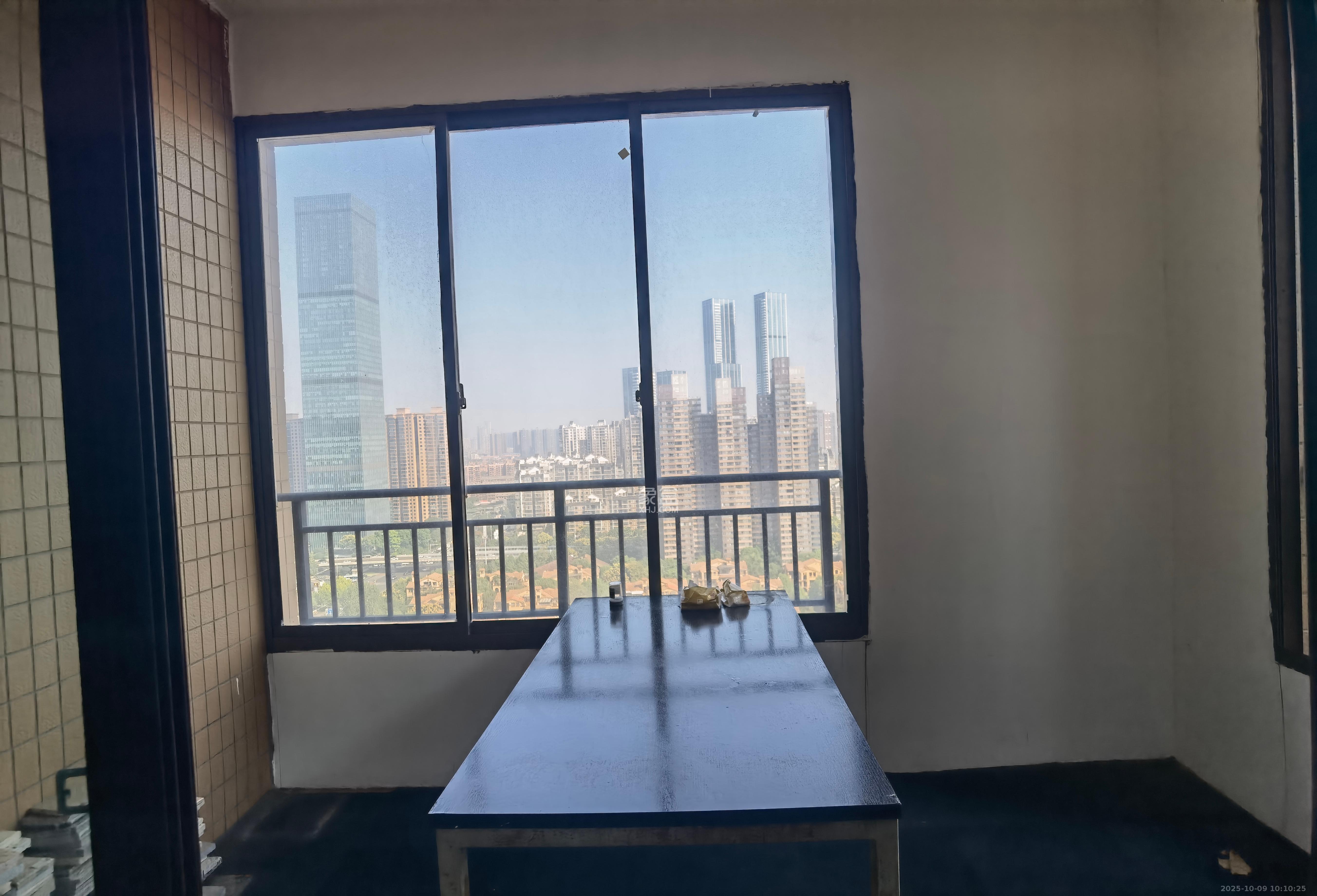 融科檀香山（融科紫檀、香山国际）  5室2厅3卫    5500.0元/月室内图