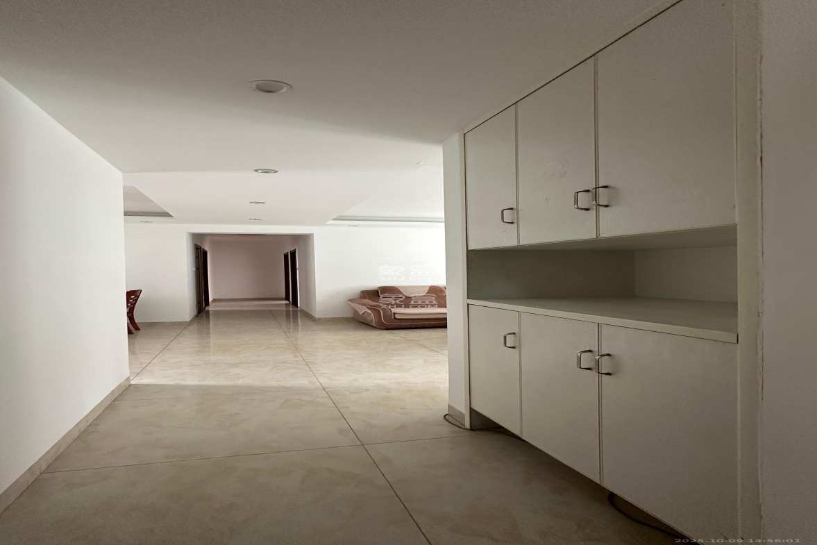 新城国际花都  3室2厅2卫    1800.0元/月 新城国际花都  3室2厅2卫    1800.0元/月室内图