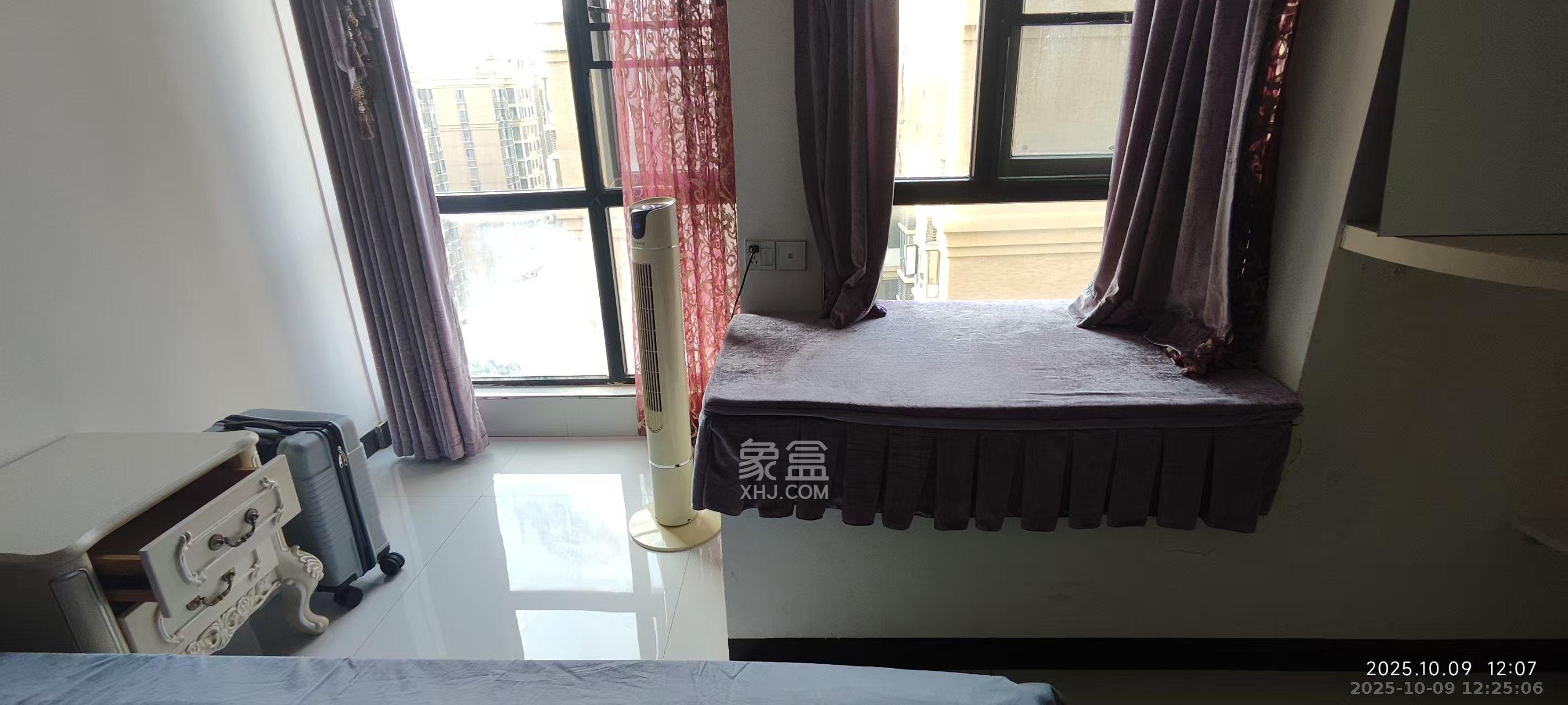 英郡年华  1室1厅1卫    1400.0元/月室内图