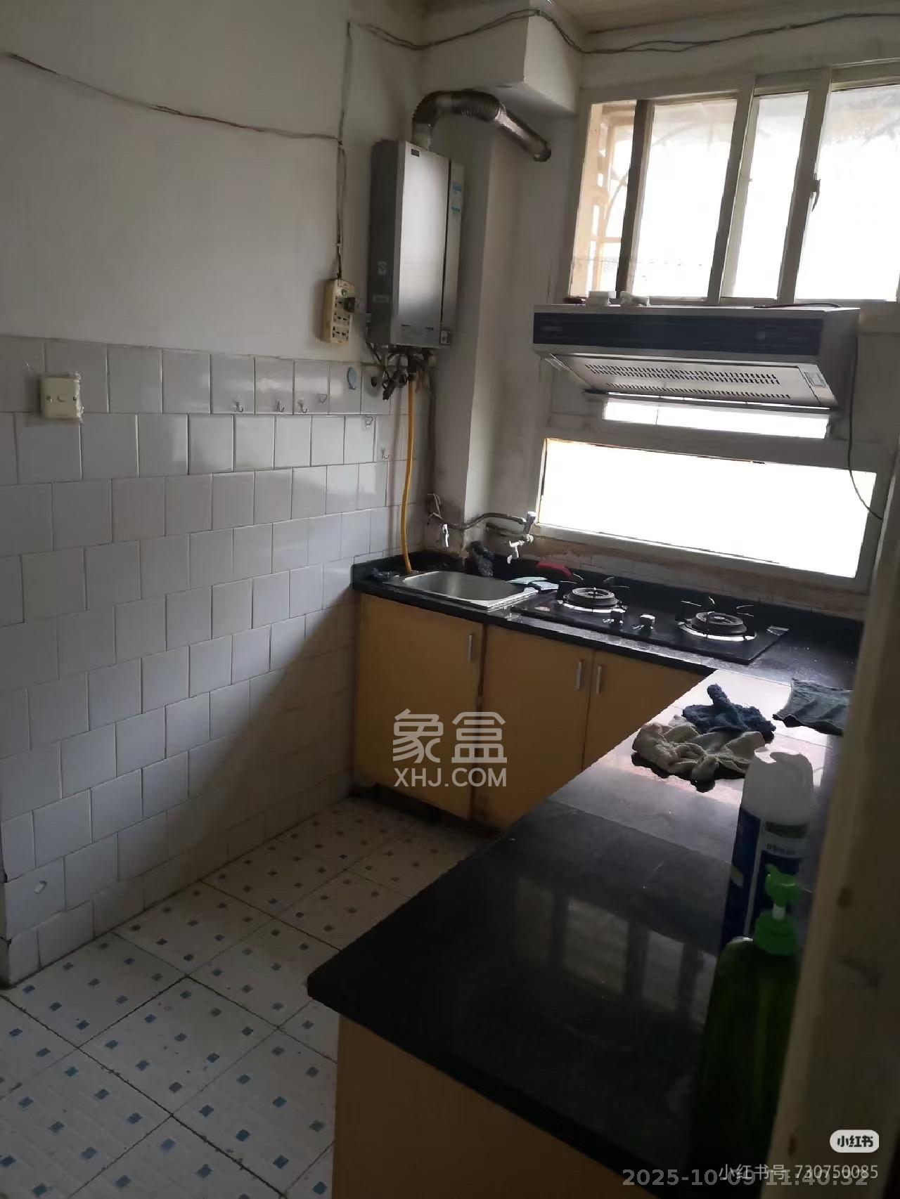 维力宿舍(维力花园) 3室2厅1卫 1800.0元/月 维力宿舍(维力花园) 3室2厅1卫 1800.0元/月室内图