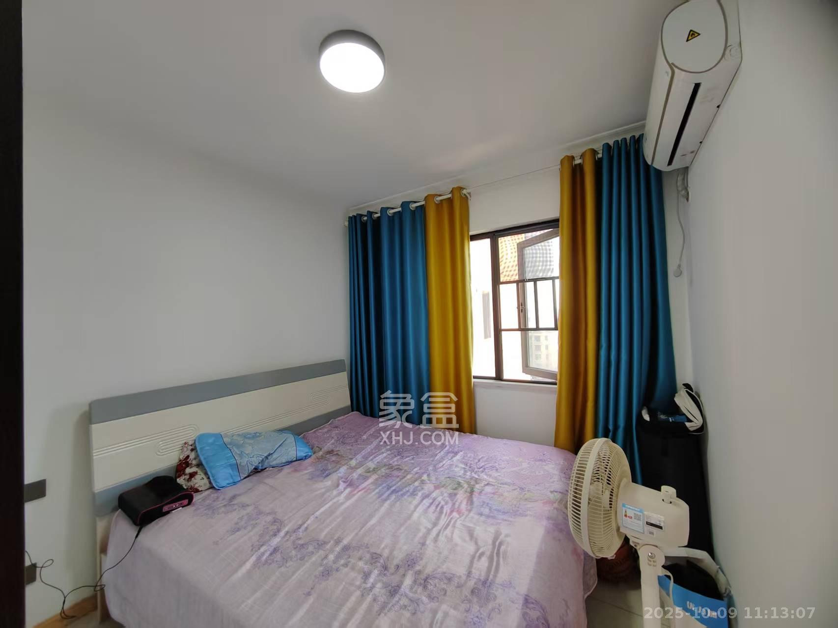 中粮鸿云  3室2厅2卫    2000.0元/月室内图