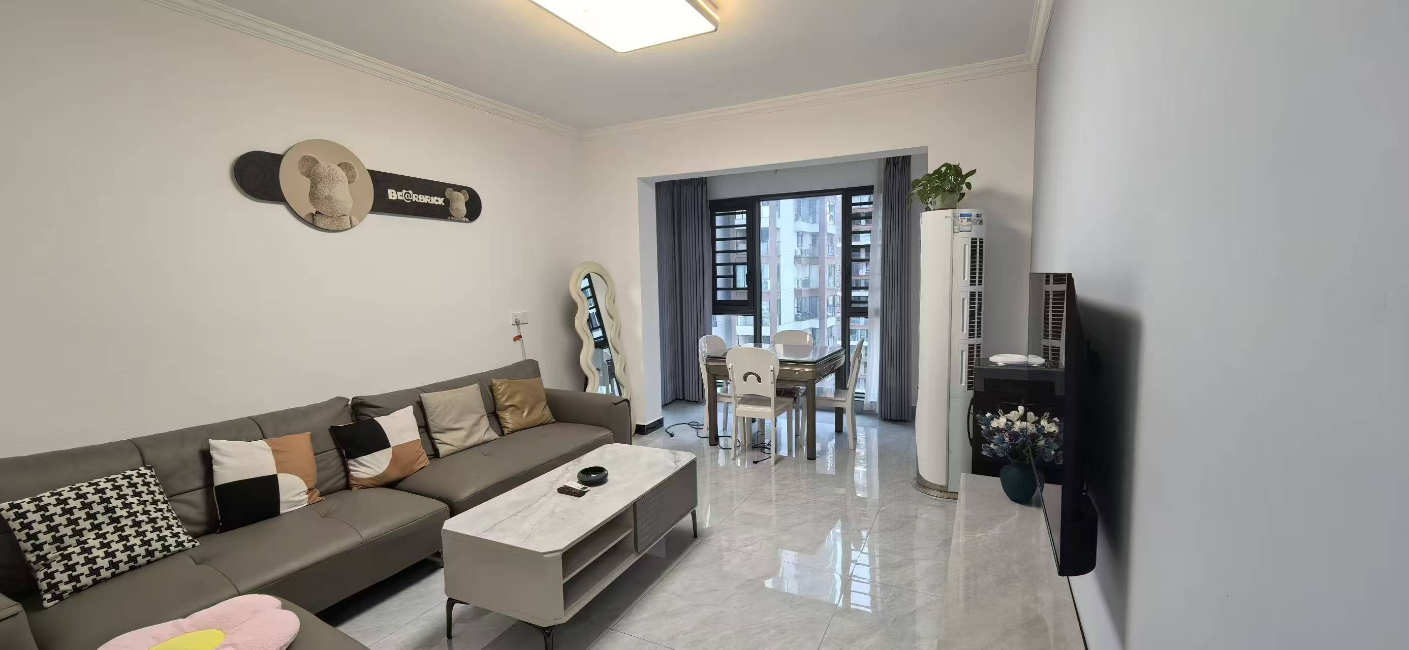 南门口安置小区二期 2室2厅1卫 2200.0元/月 南门口安置小区二期 2室2厅1卫 2200.0元/月室内图